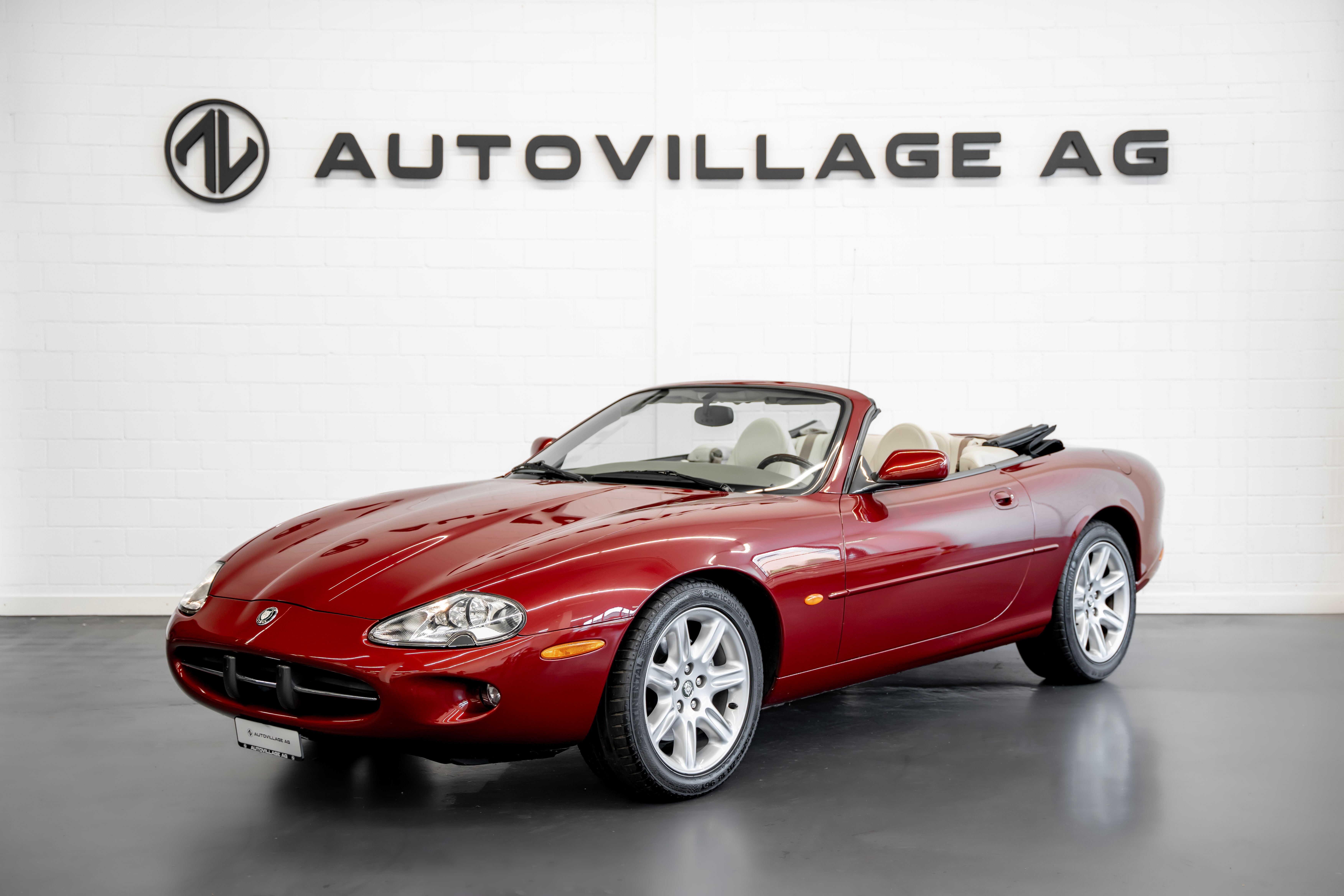 JAGUAR XK8 Convertible