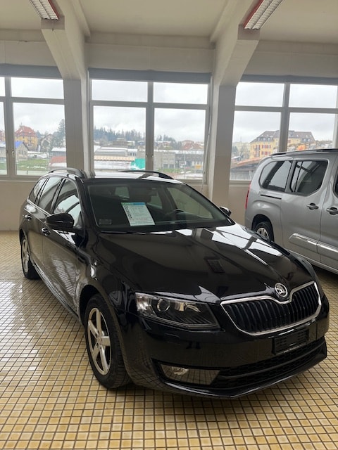 SKODA Octavia Combi 1.8 TSI Swiss Joy 4x4 DSG