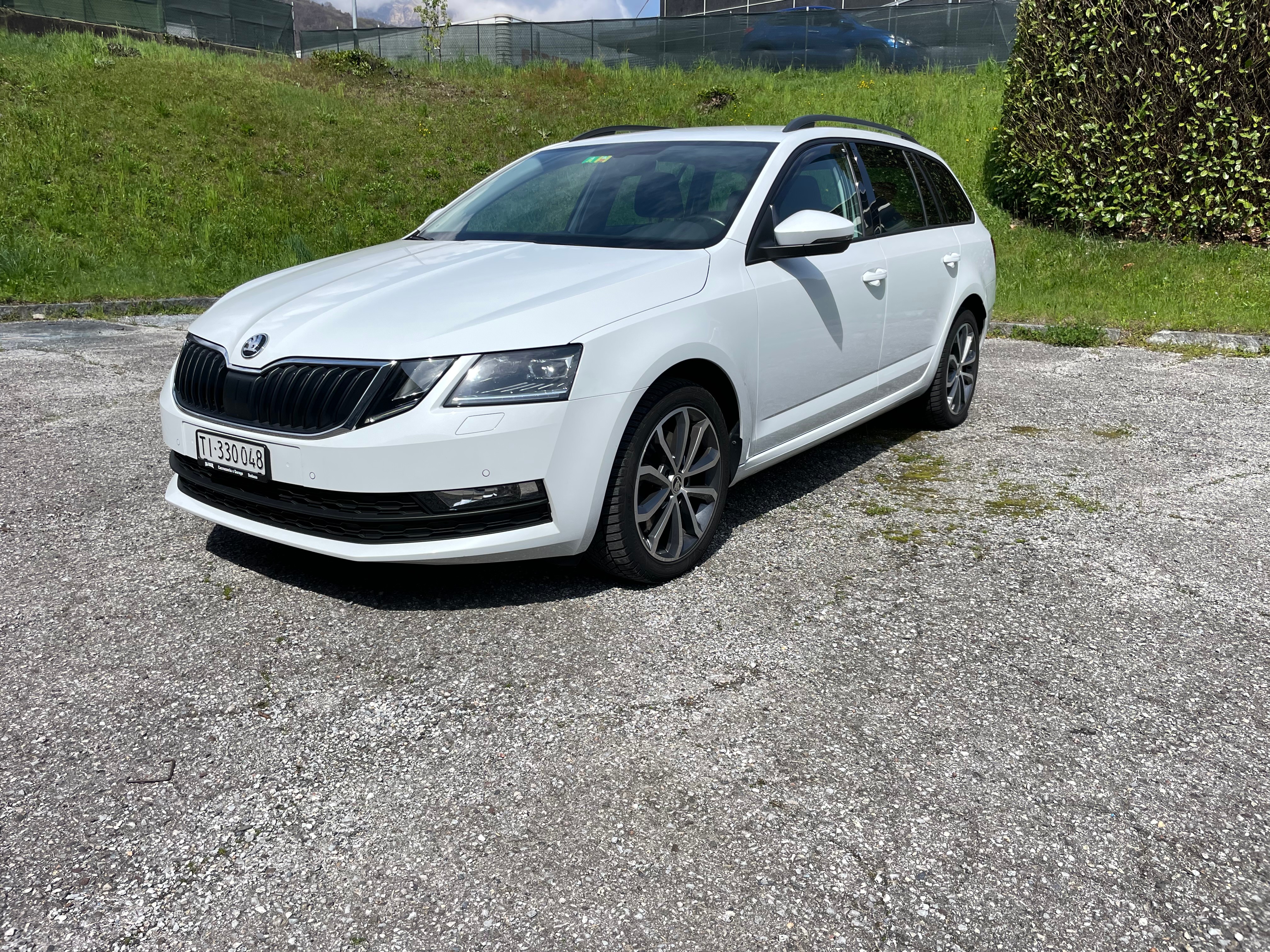 SKODA Octavia Combi 2.0 TDI Soleil 4x4 DSG