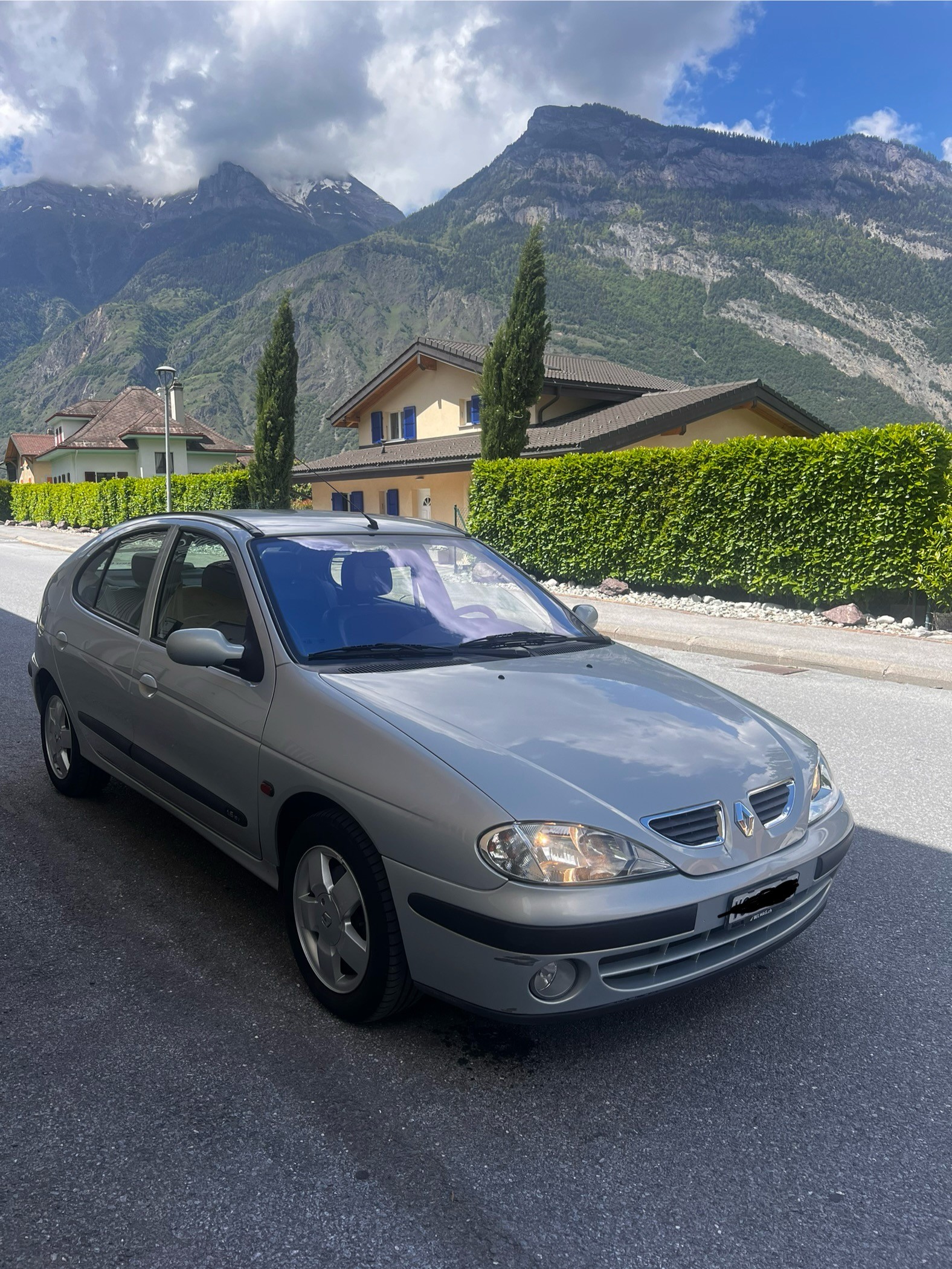 RENAULT Mégane 1.6 16V Dynamique Automatic