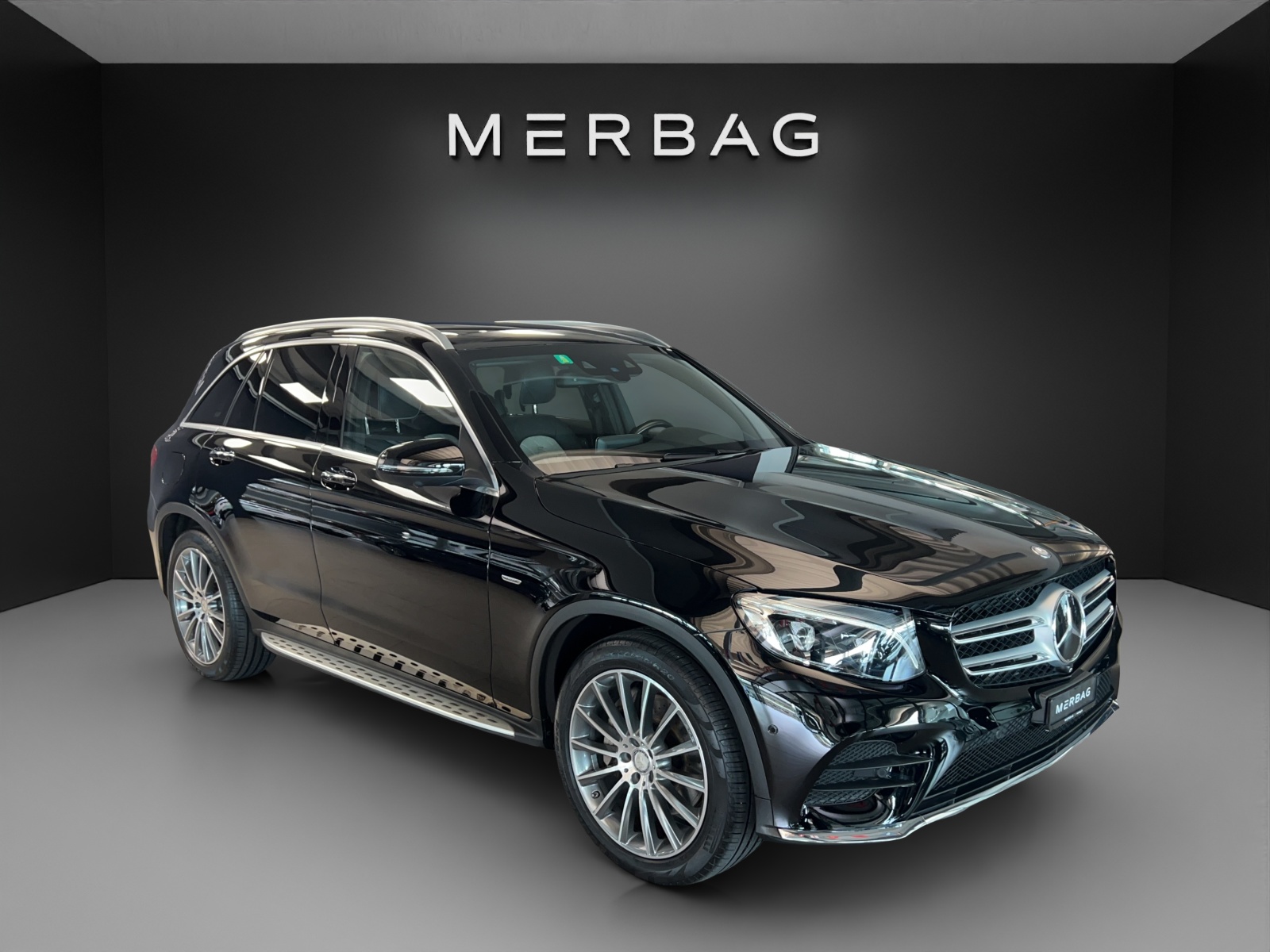 MERCEDES-BENZ GLC 250 AMG Line 4Matic