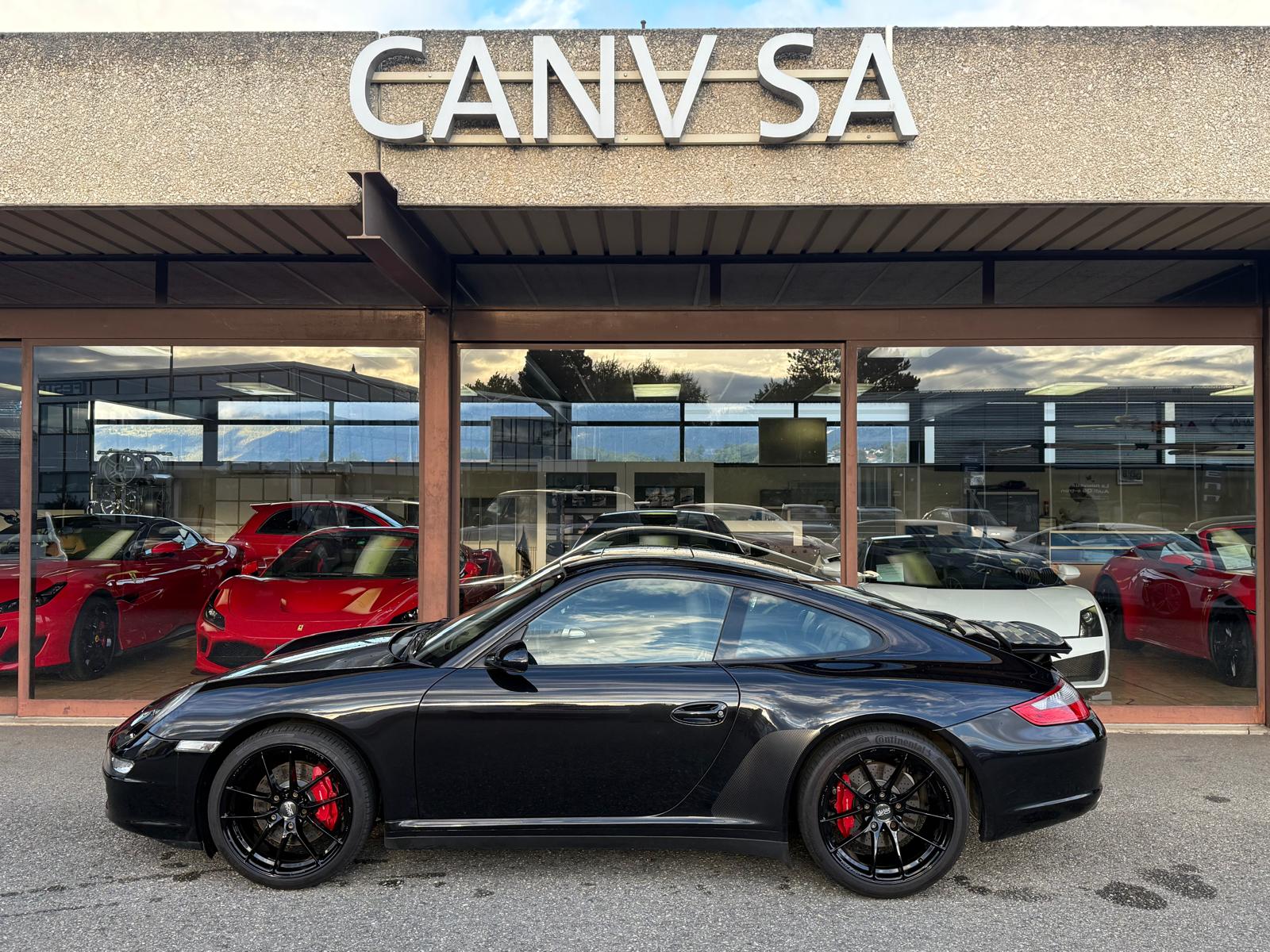 PORSCHE 911 Carrera 4S