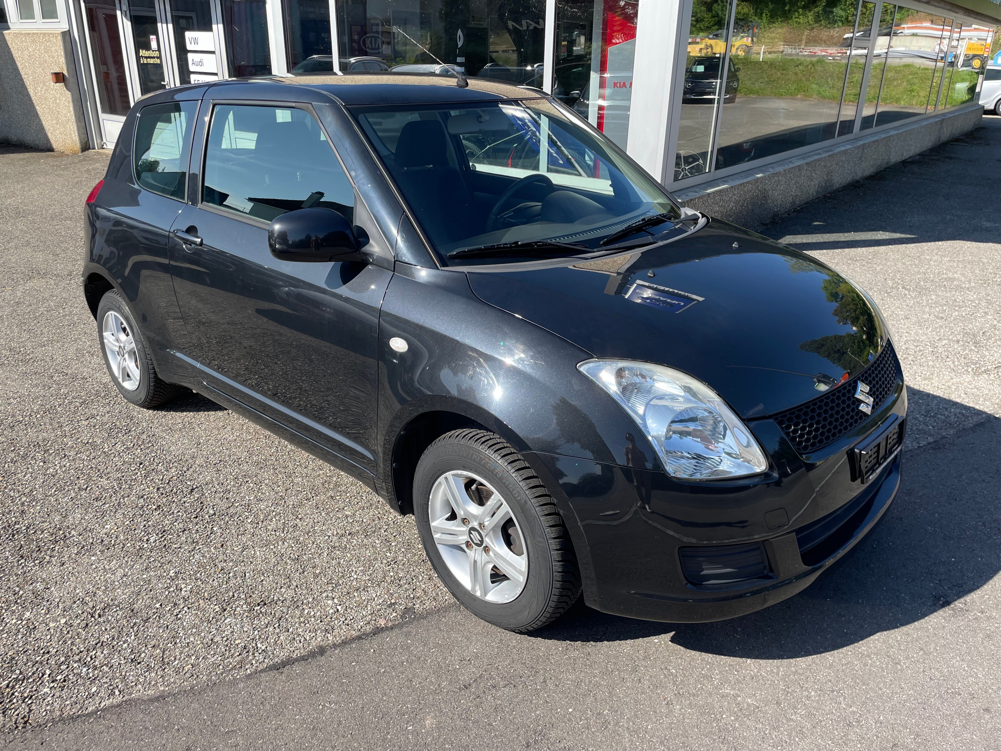 SUZUKI Swift 1.3i 16V GL