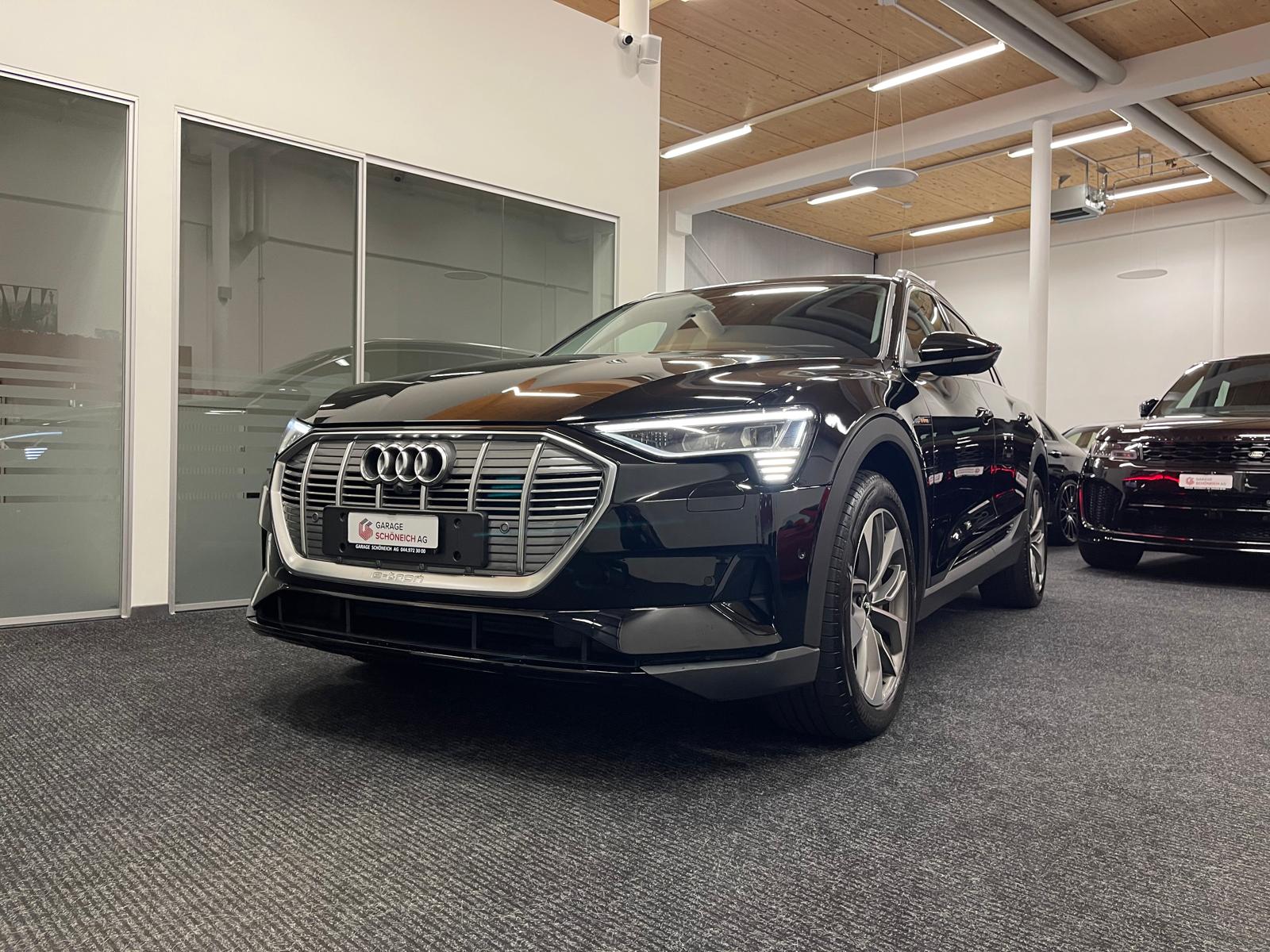 AUDI e-tron 50 quattro