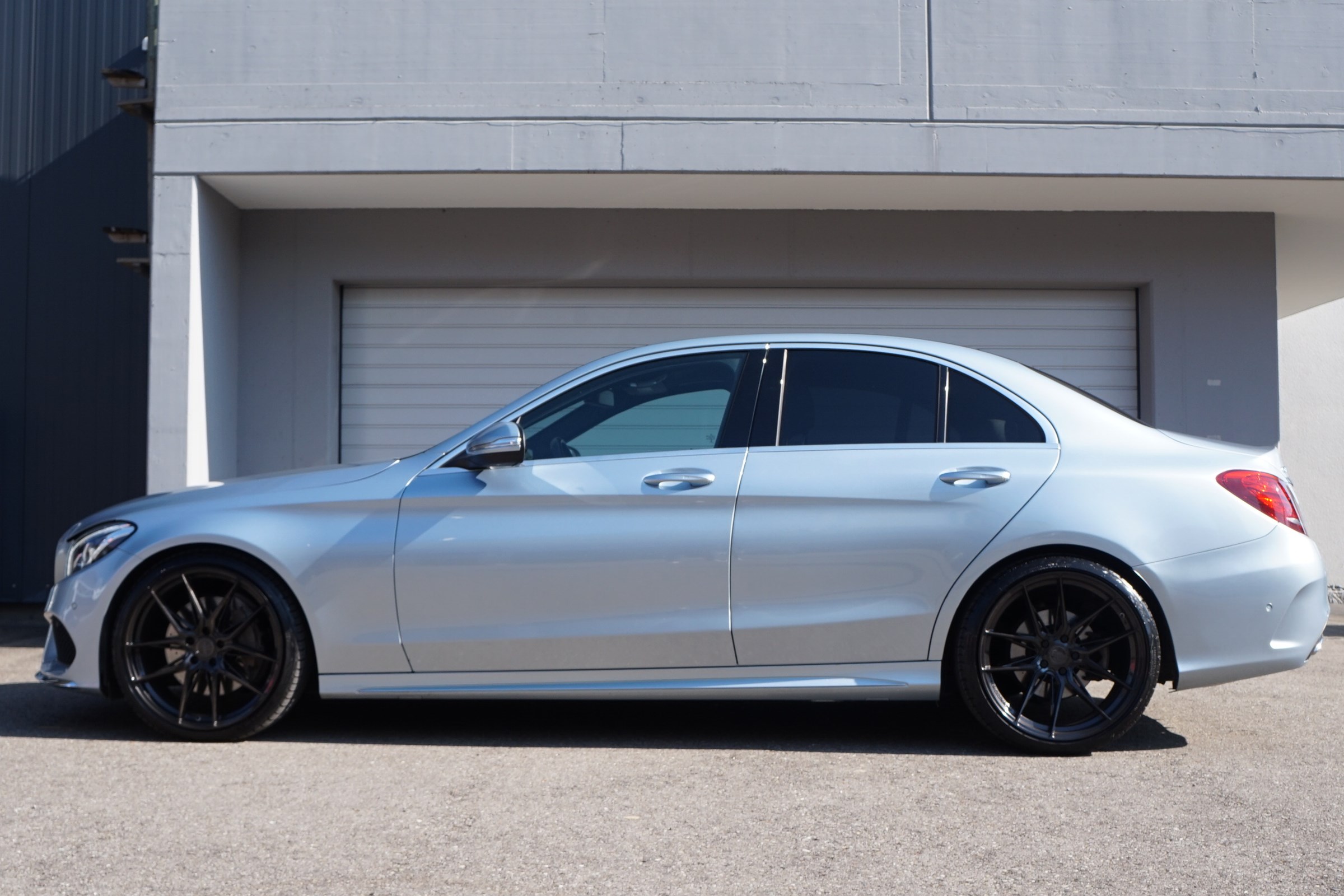 MERCEDES-BENZ C 400 AMG 4Mat- FULL OPTION