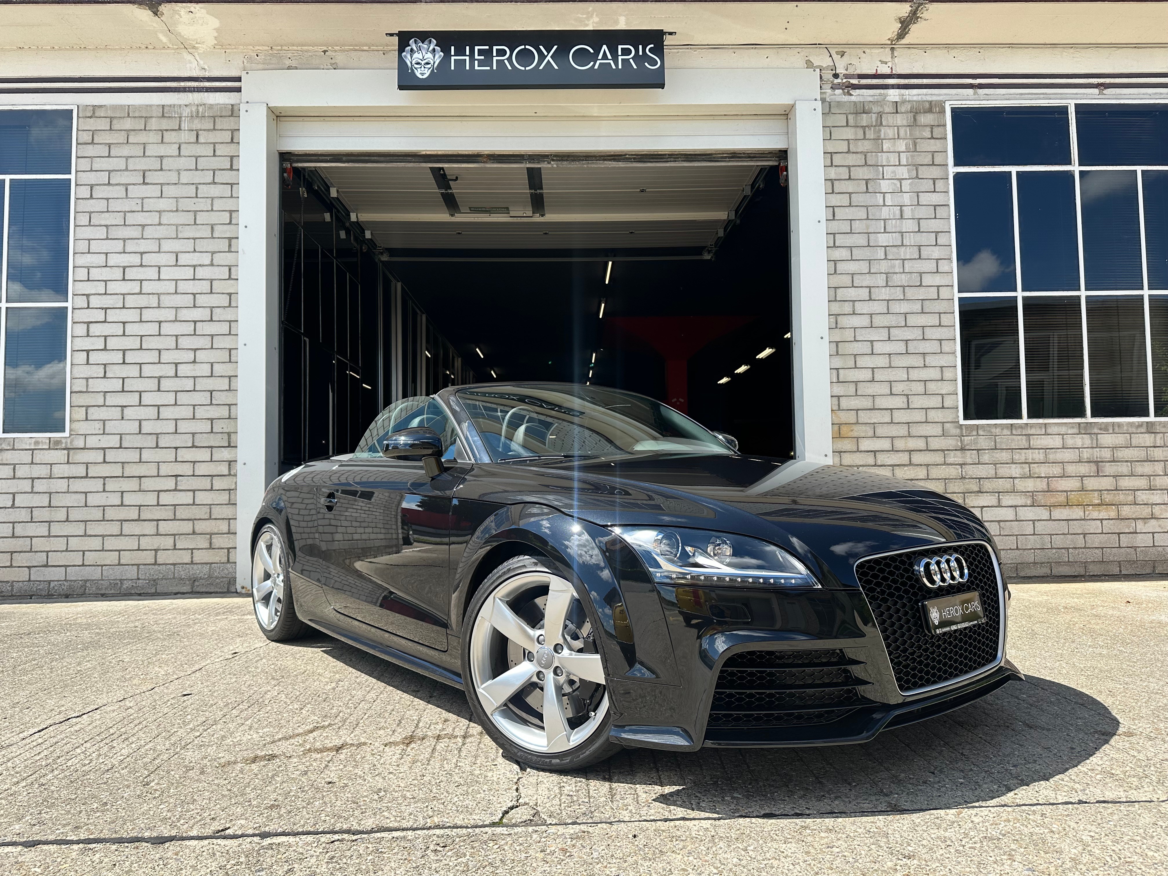 AUDI TT RS Roadster 2.5 TFSI quattro S-tronic