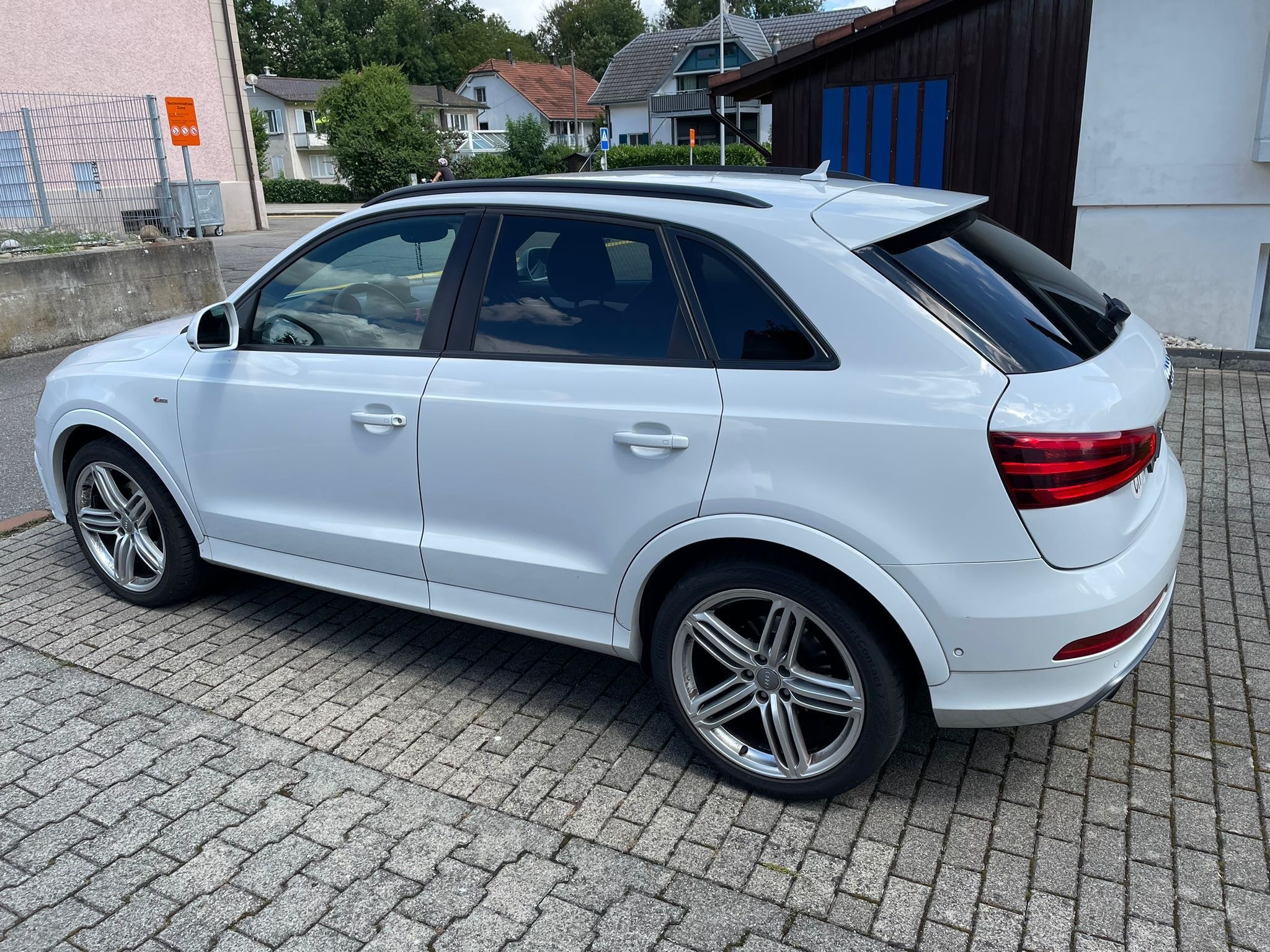 AUDI Q3 2.0 TFSI quattro S-tronic