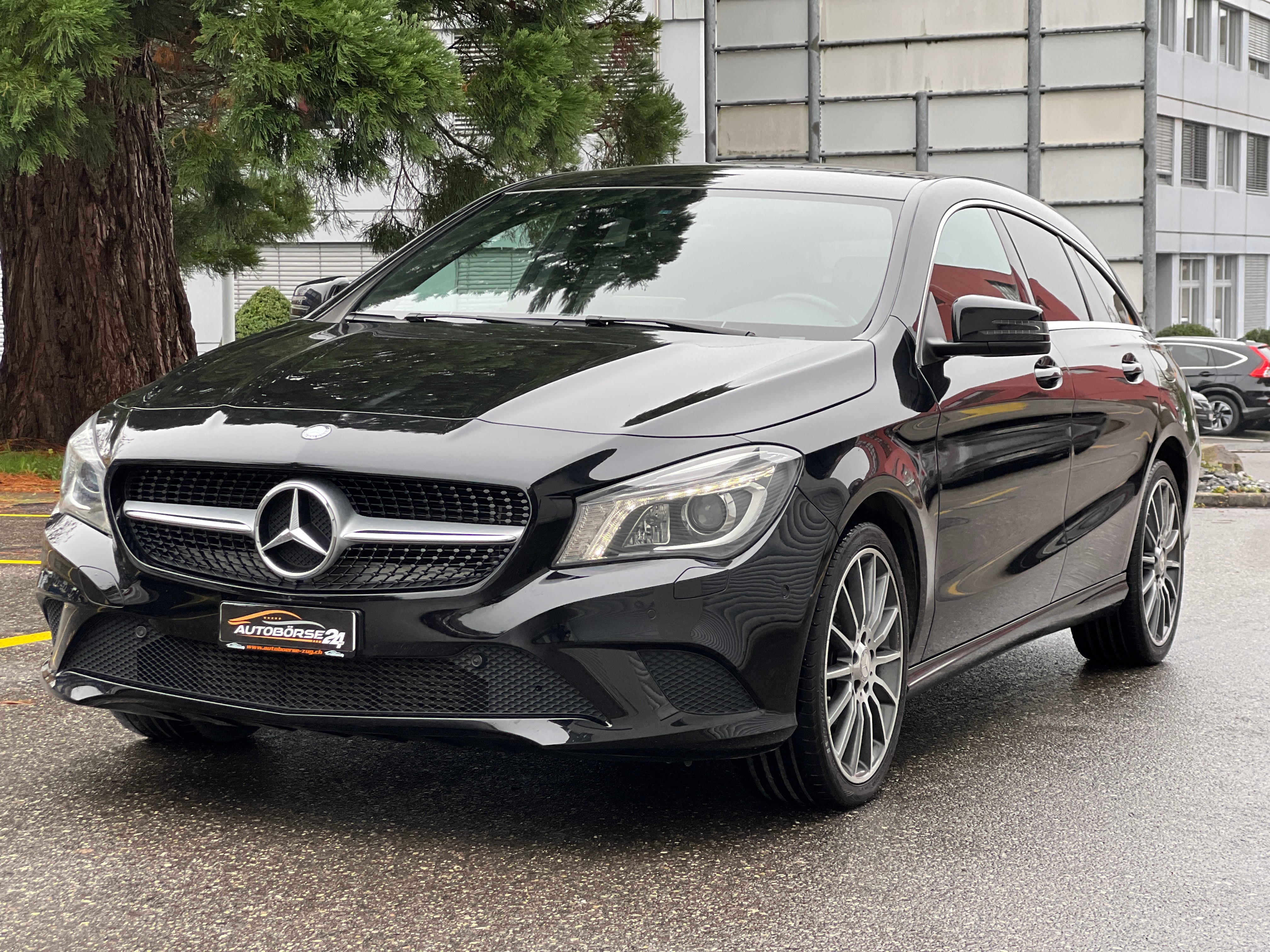 MERCEDES-BENZ CLA Shooting Brake 250 7G-DCT 4Matic