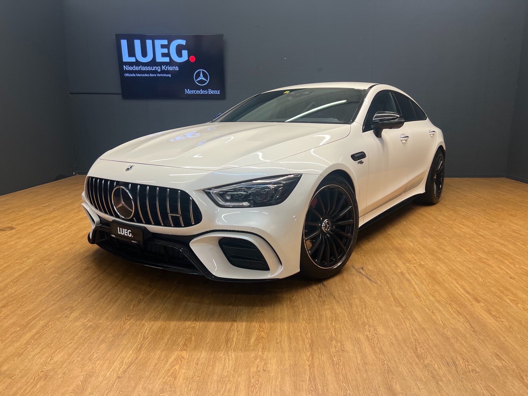 MERCEDES-BENZ AMG GT 4 43 4Matic / AMG GT 4 43 4M+ / KW Fahrwerk / Distanzscheiben