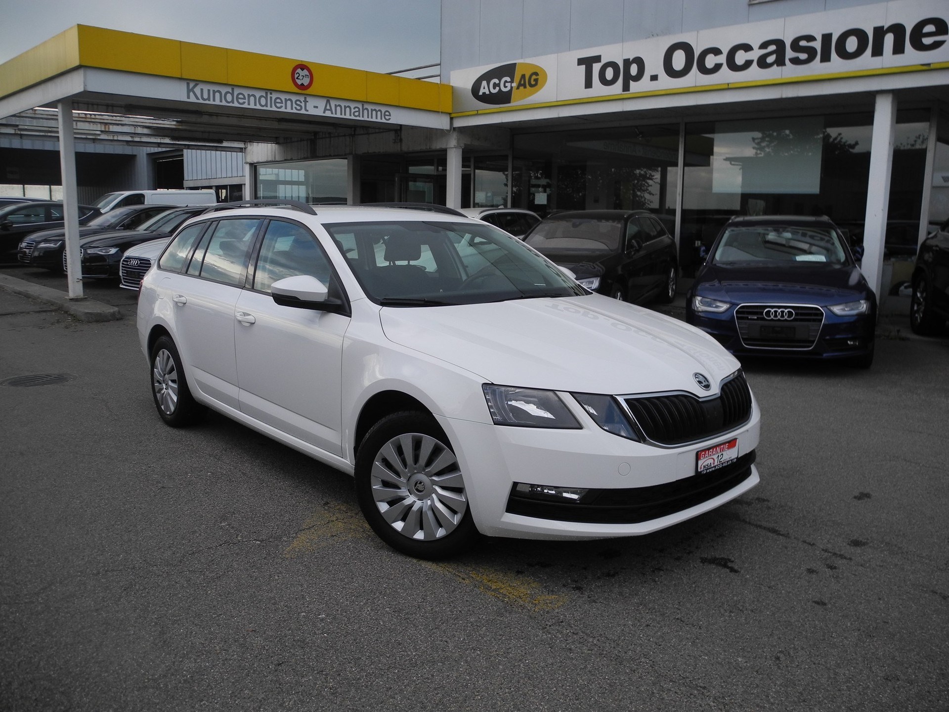 SKODA Octavia Combi 1.6 TDI Ambition ** Neues Modell ** Navigation ** Frisch ab MFK & Service **