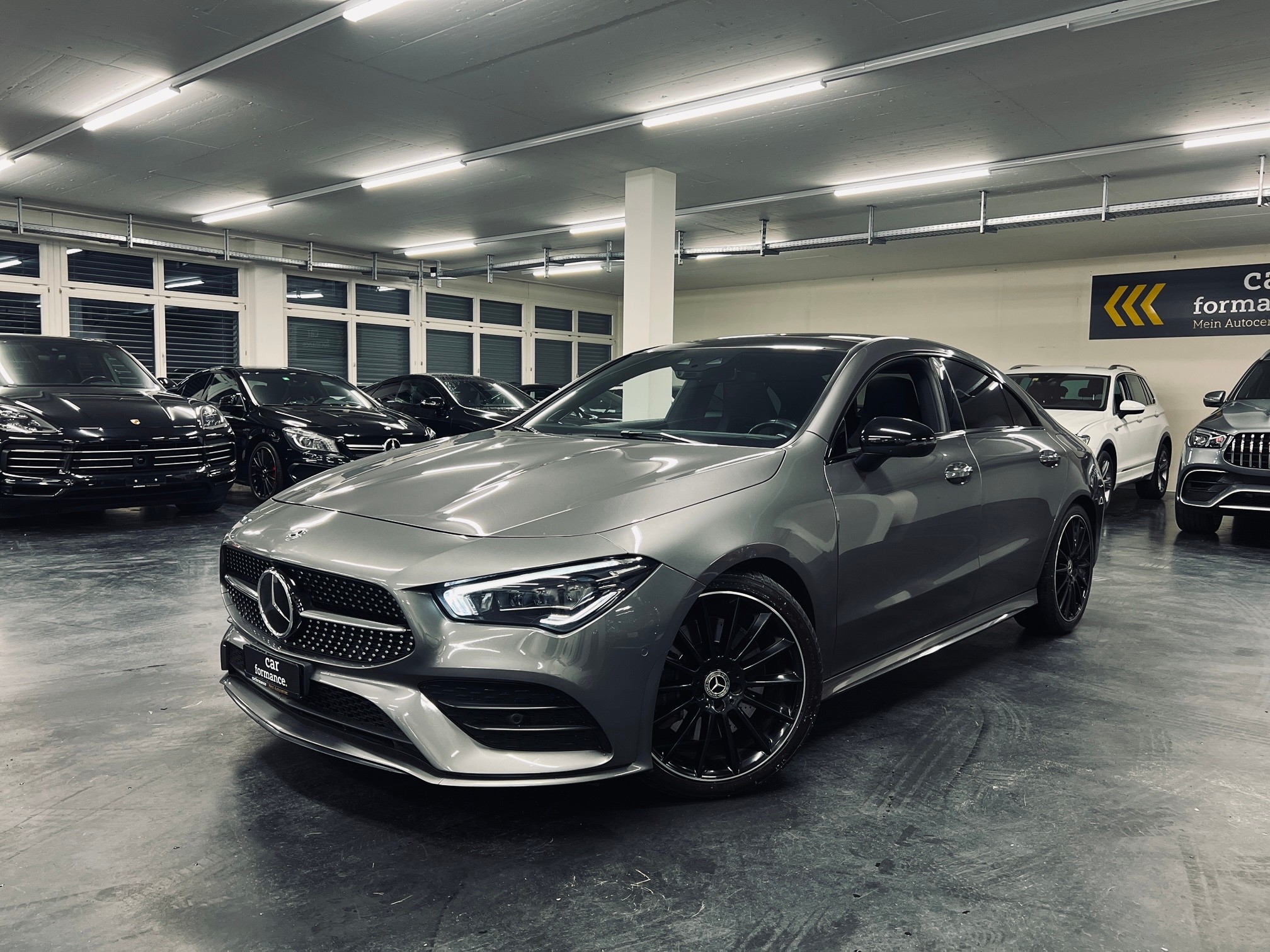 MERCEDES-BENZ CLA 250 AMG Line 4matic