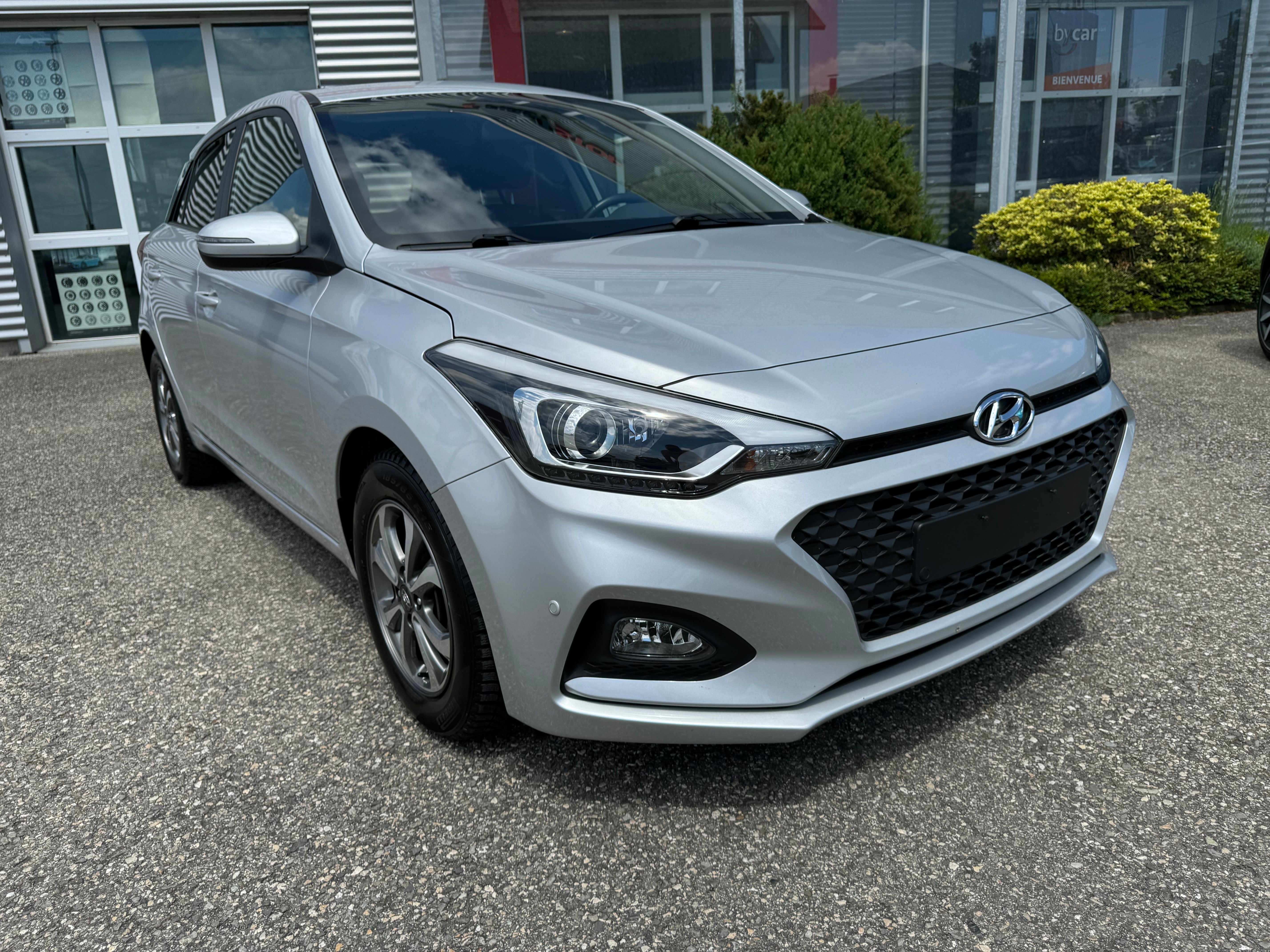 HYUNDAI i20 1.0 T-GDi Amplia DCT