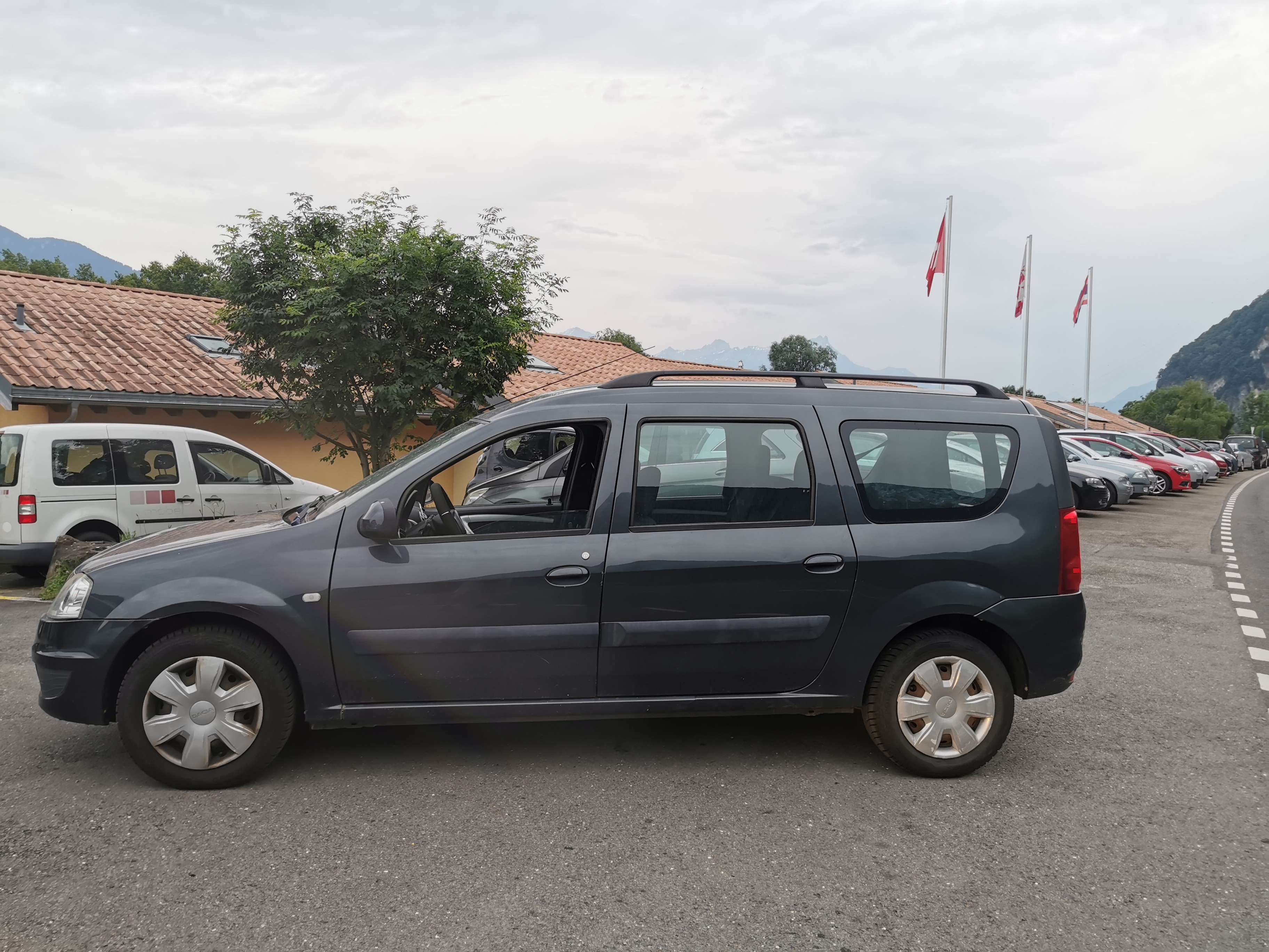 DACIA Logan 1.6 16V Lauréate