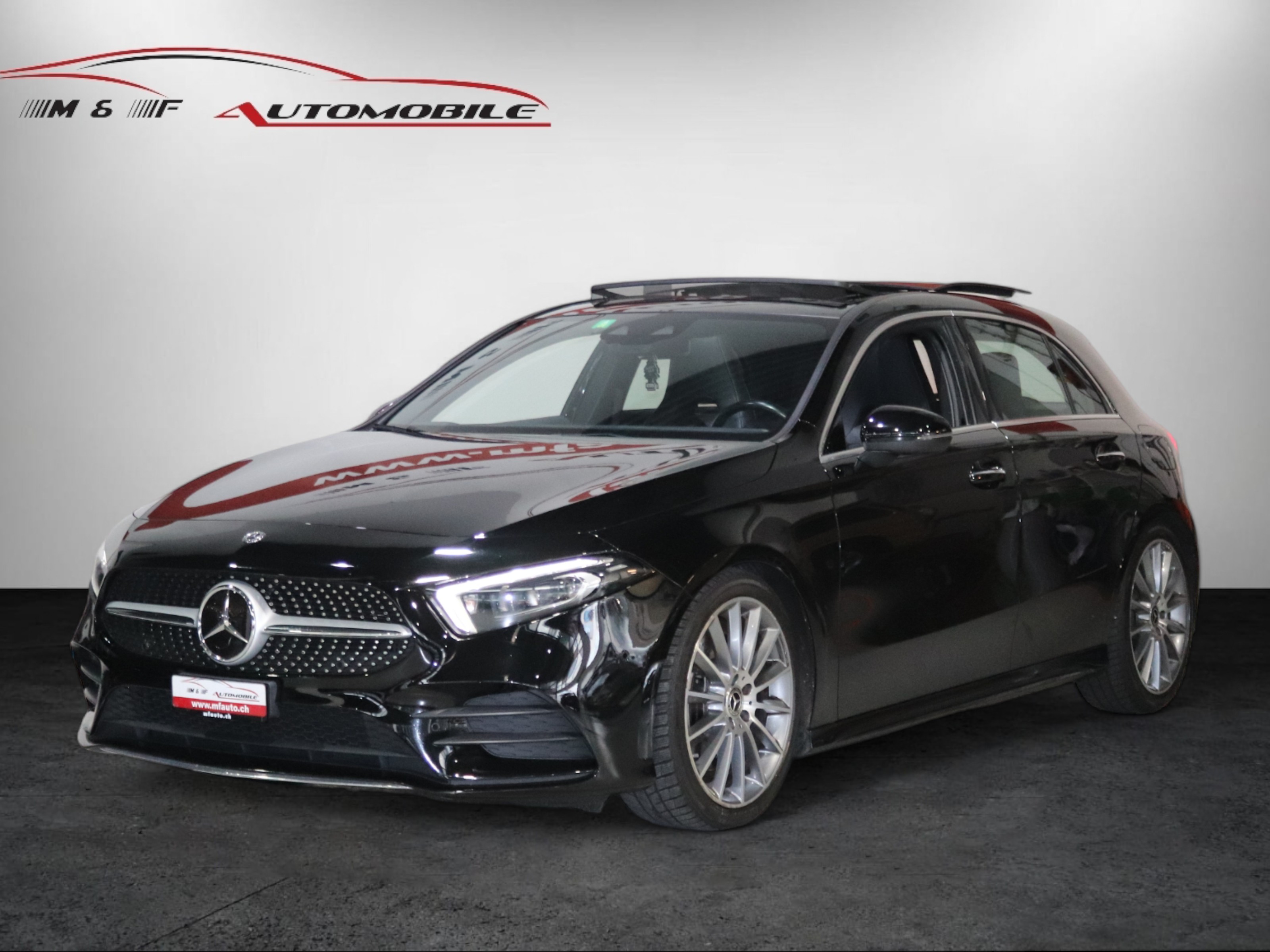 MERCEDES-BENZ A 180 AMG Line