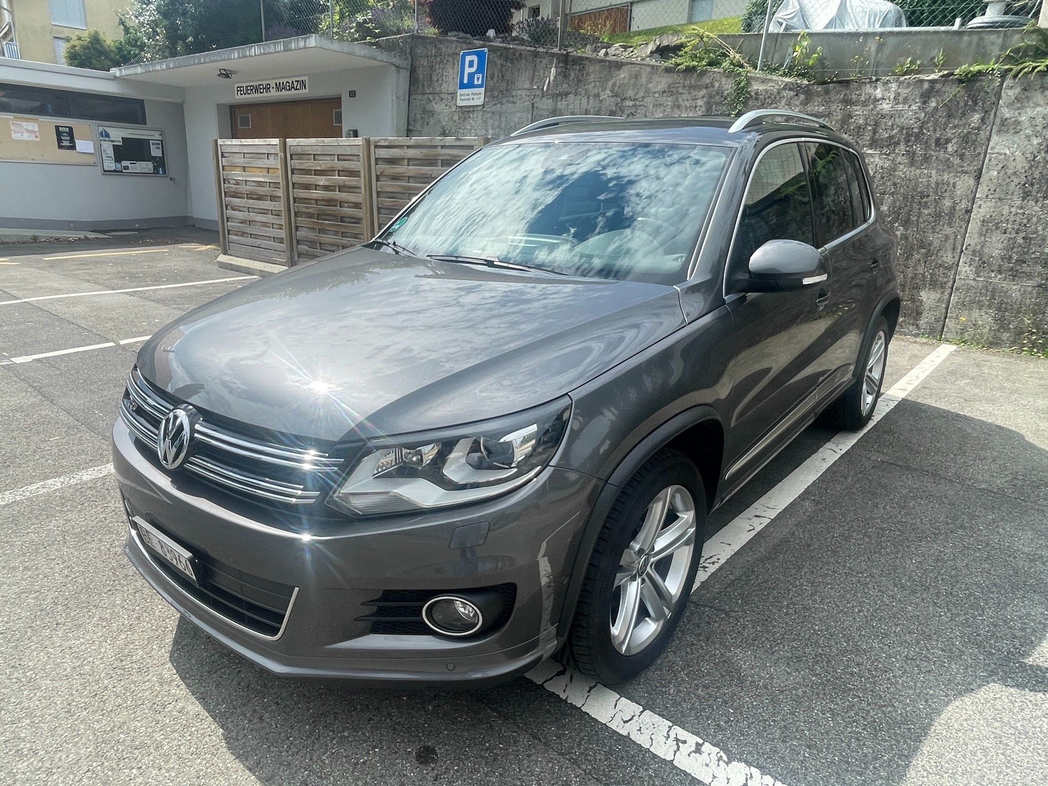 VW Tiguan 2.0 TDI BMT R-Line Design 4Motion