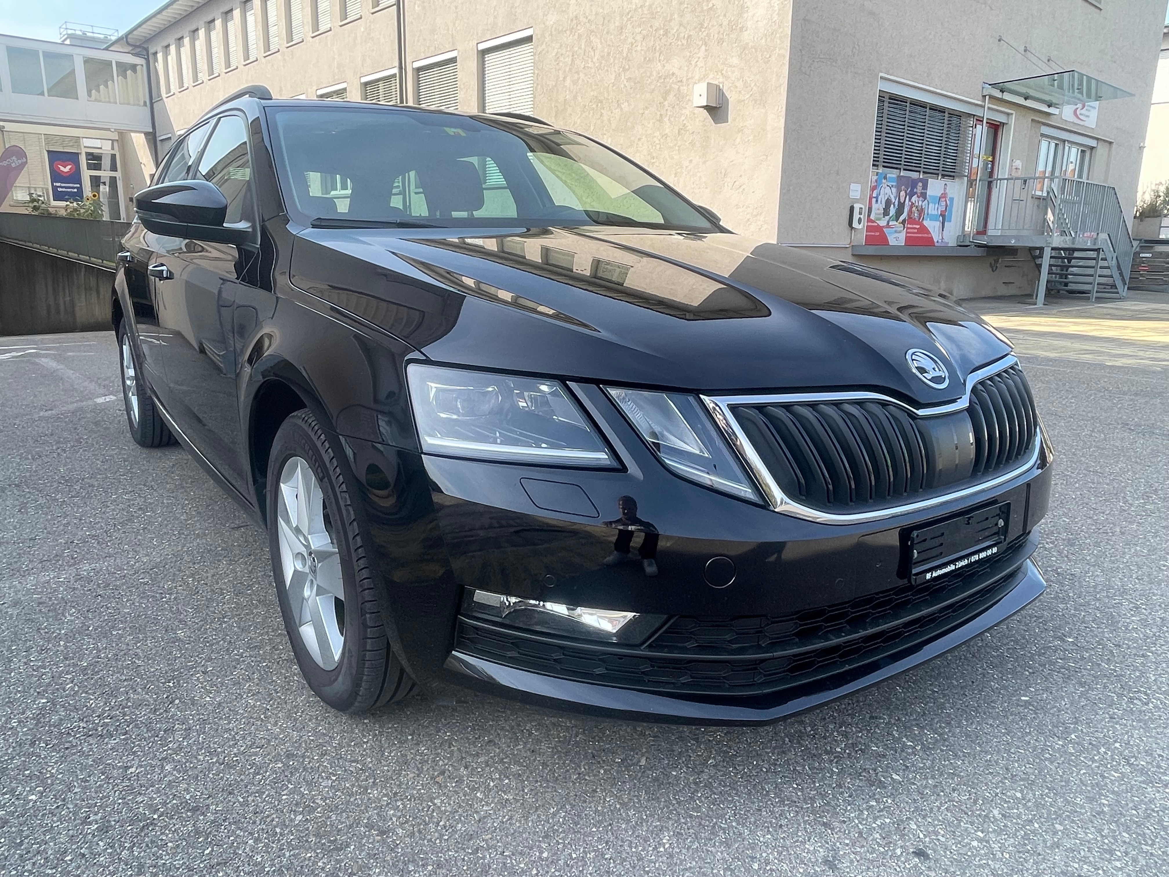 SKODA Octavia Combi 2.0 TDI Ambition 4x4 DSG