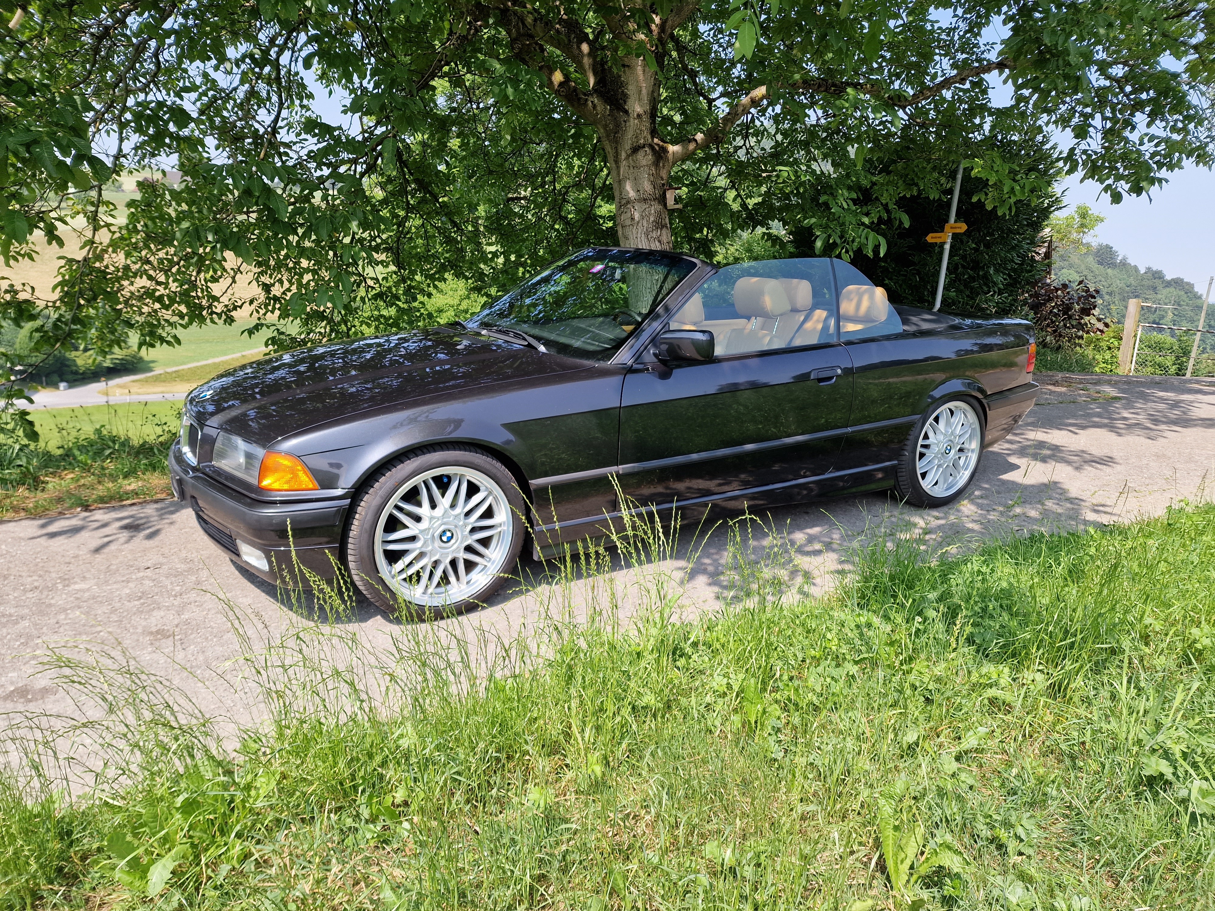 BMW 325i Cabrio