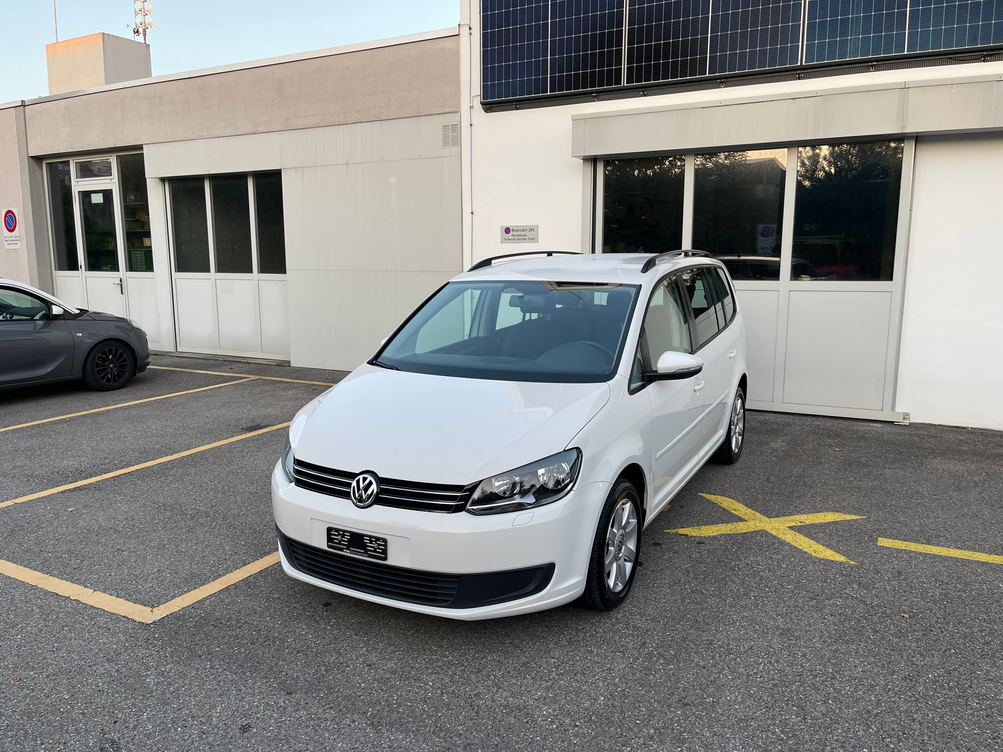 VW TOURAN 1.4 TSI Trendline DSG