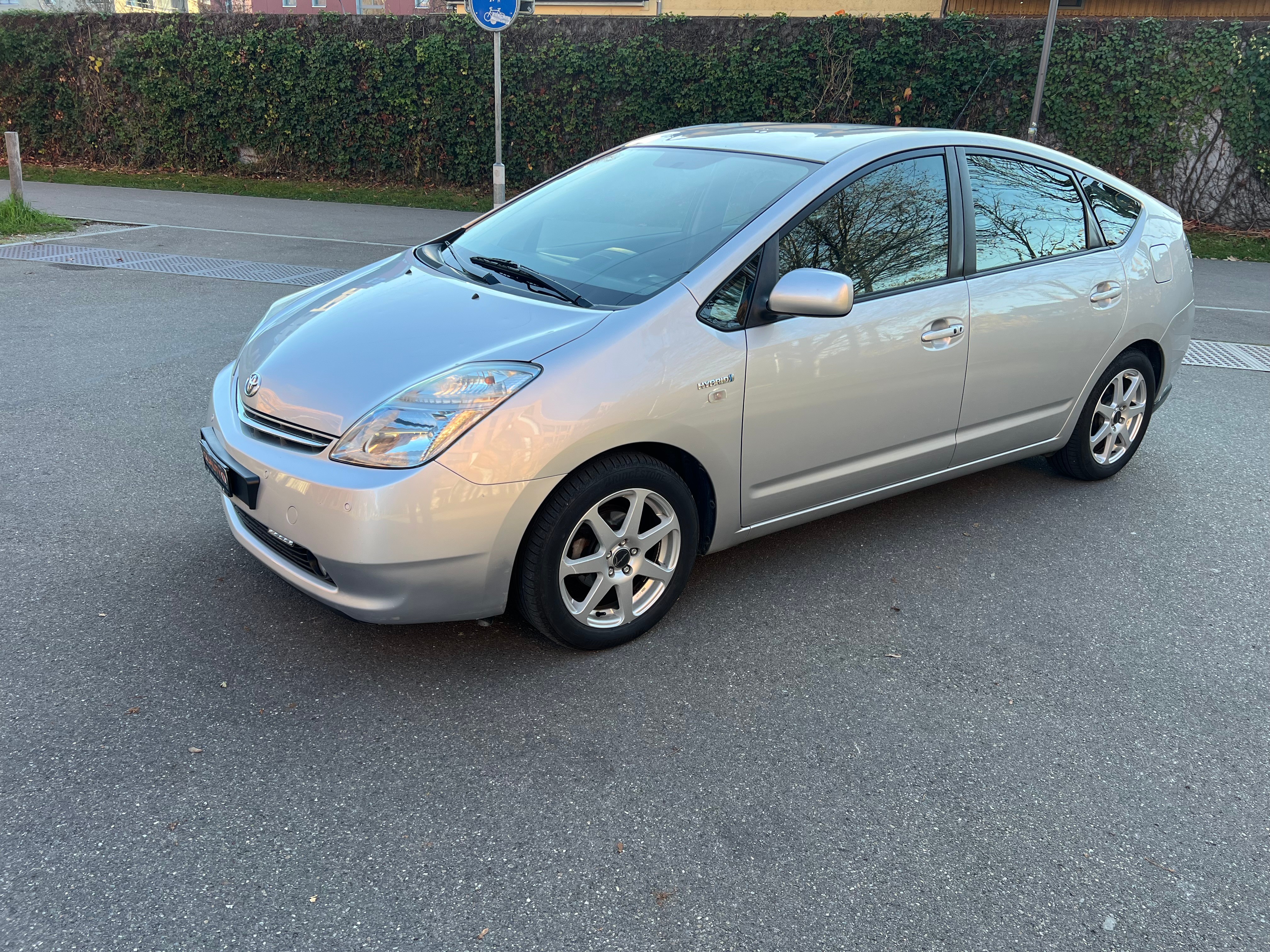 TOYOTA Prius 1.5 16V Hybrid