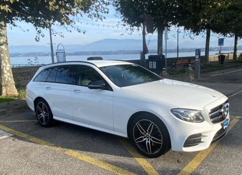 MERCEDES-BENZ E 220 d AMG Line 4Matic 9G-Tronic