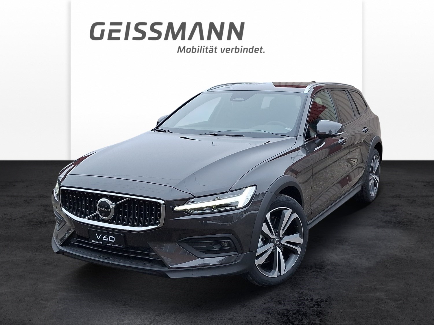 VOLVO V60 Cross Country 2.0 B4 Plus AWD