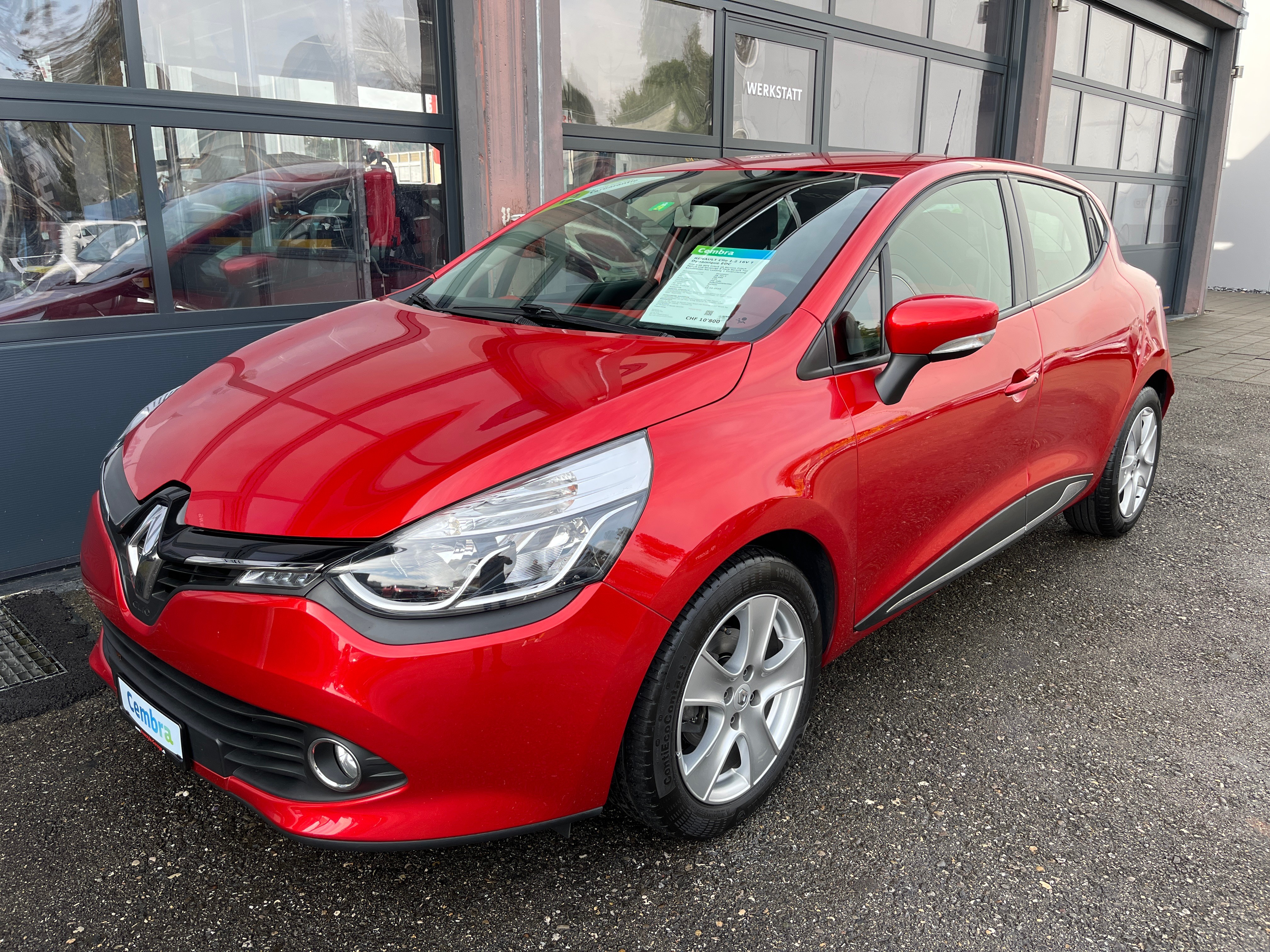 RENAULT Clio 1.2 16V T Dynamique EDC