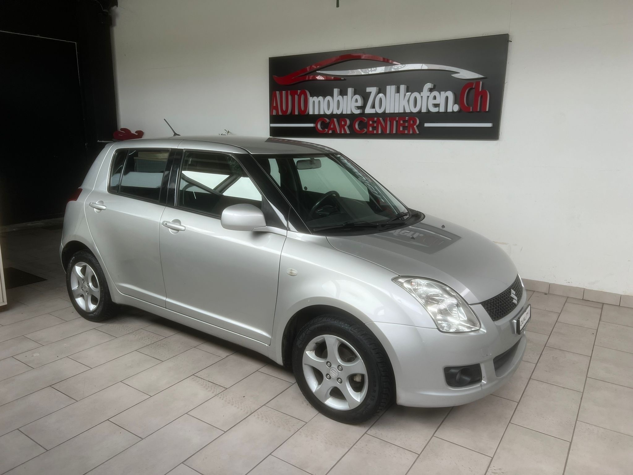 SUZUKI Swift 1.3i 16V GL 4x4