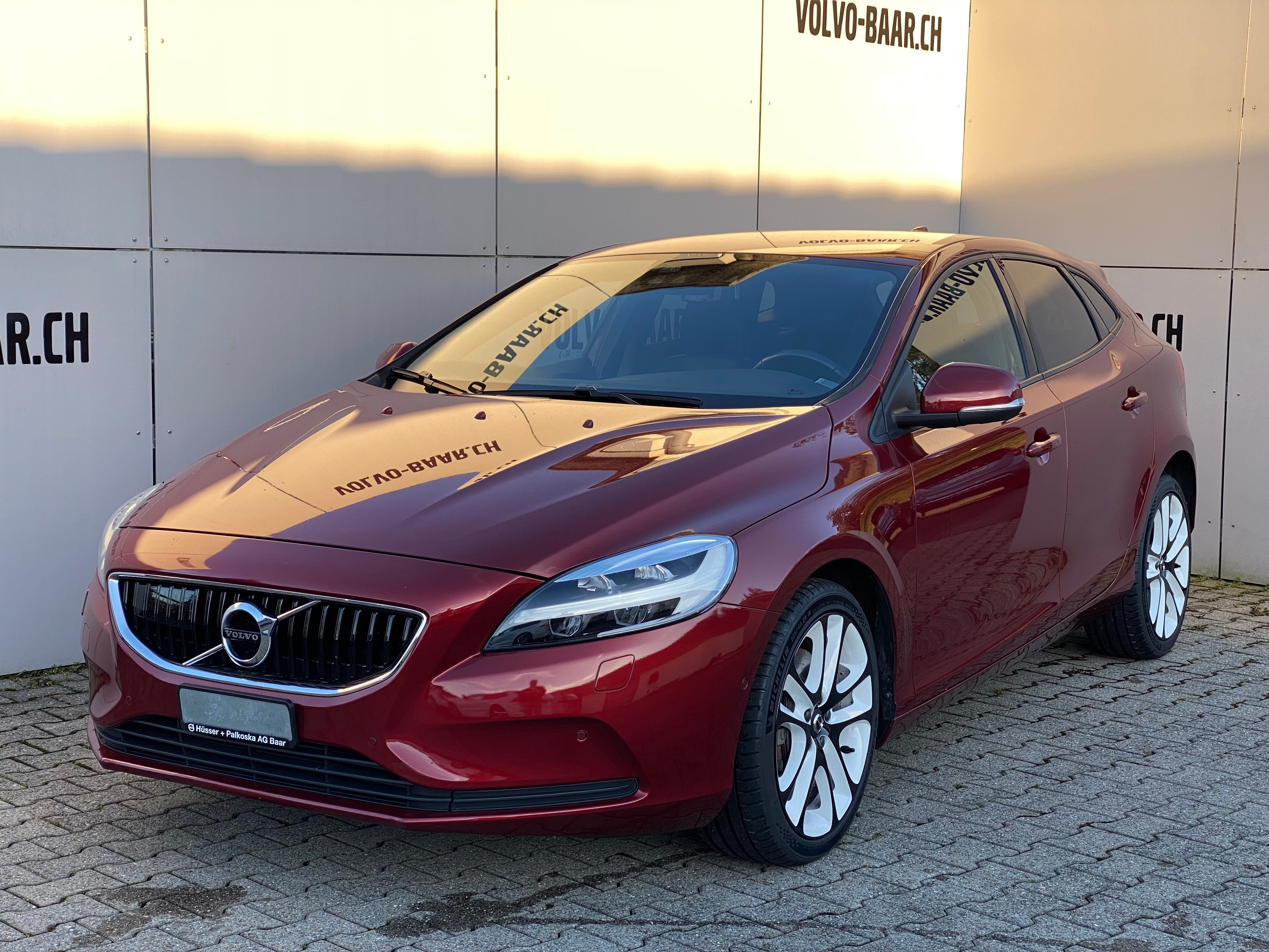 VOLVO V40 1.5 T3 Momentum S/S