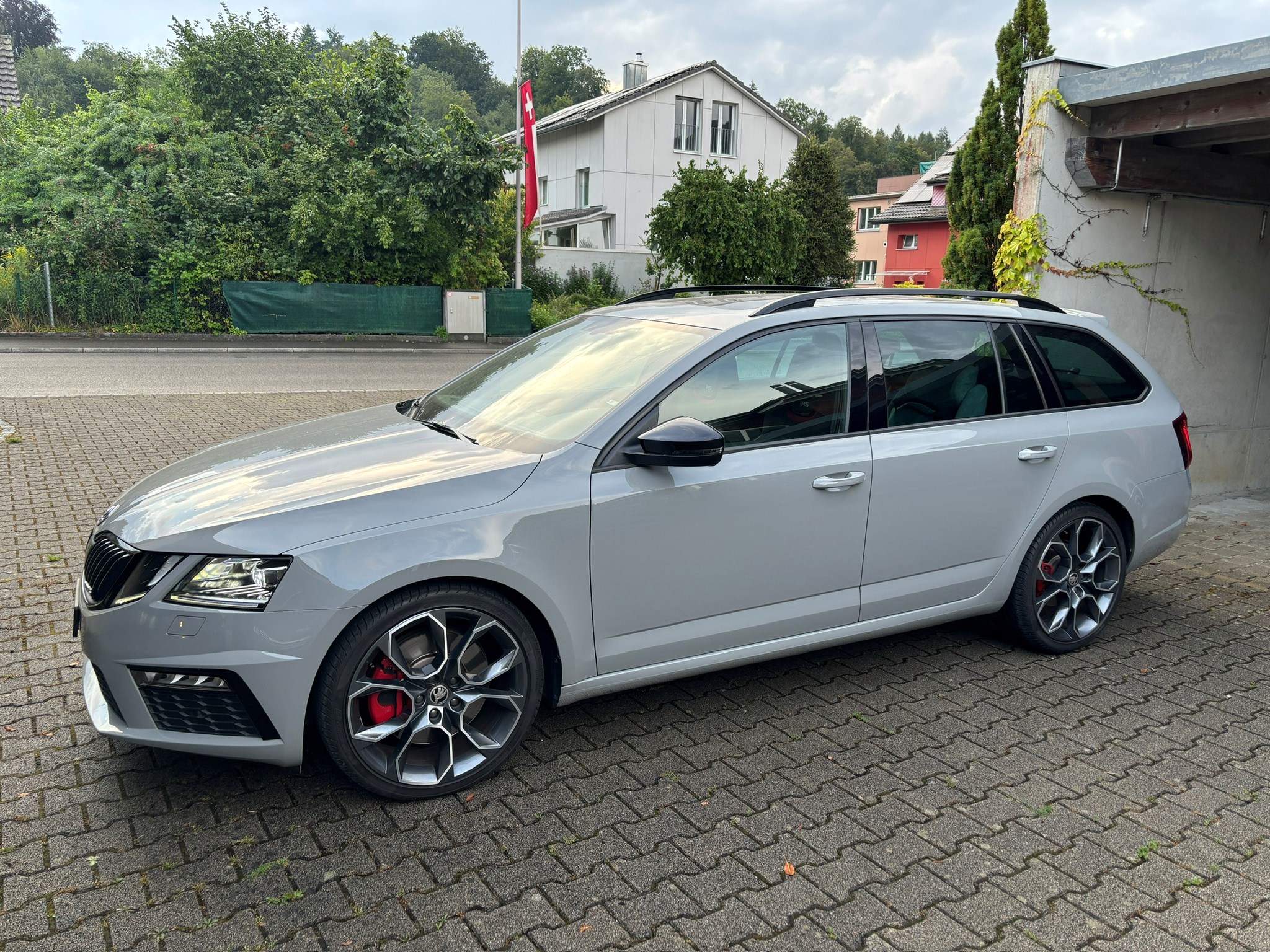 SKODA Octavia Combi 2.0 TSI RS DSG