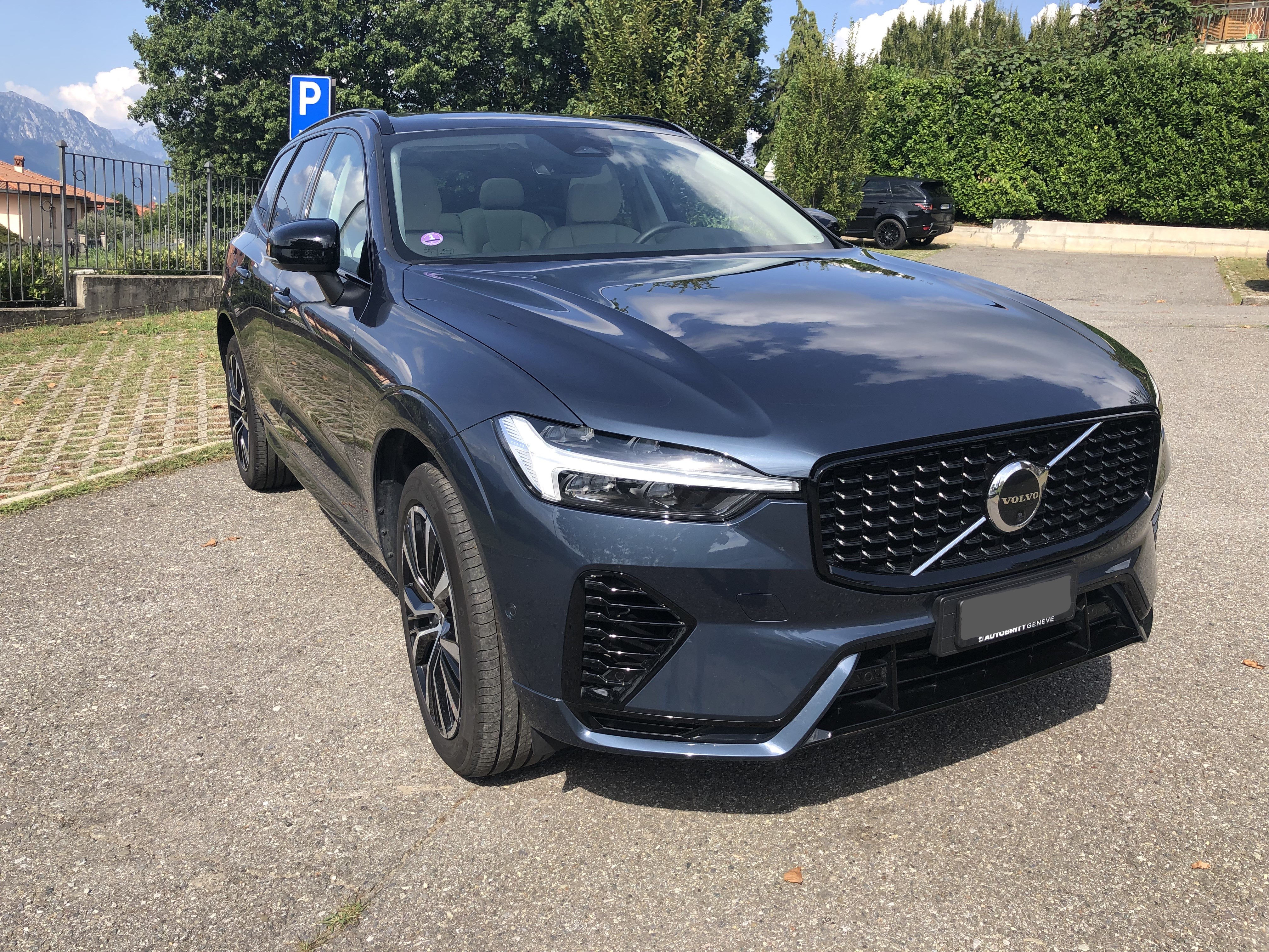 VOLVO XC60 T6 eAWD PluginHybrid Plus Dark Geartronic