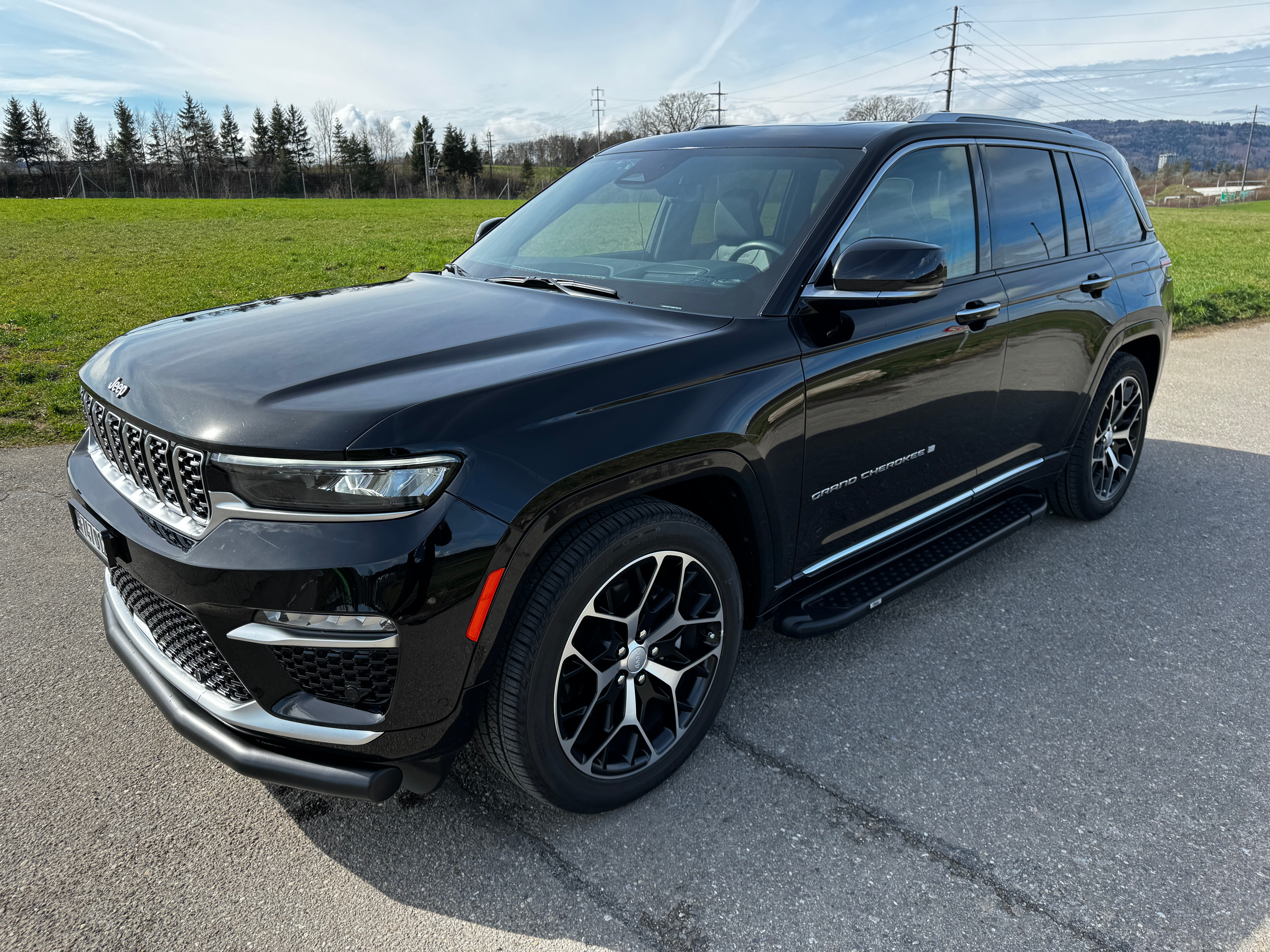 JEEP Summit Reserve 5.7 HEMI AWD