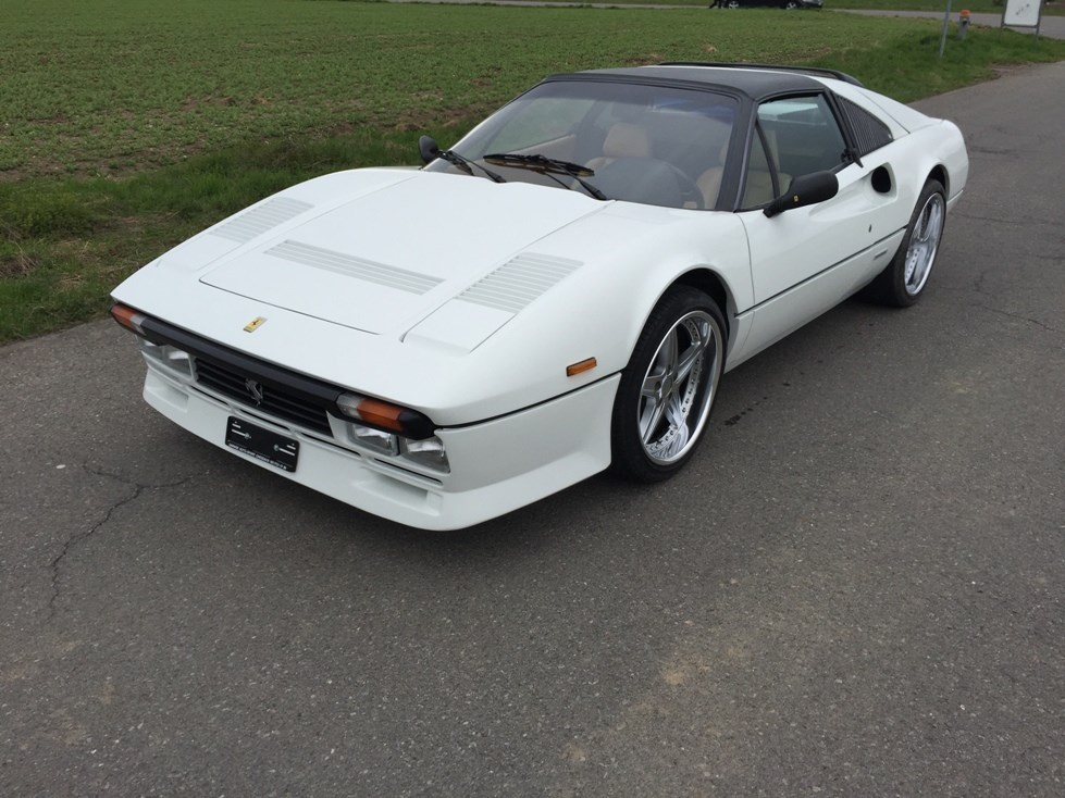 FERRARI 308 GTS Quattrovalvole ( Targa )