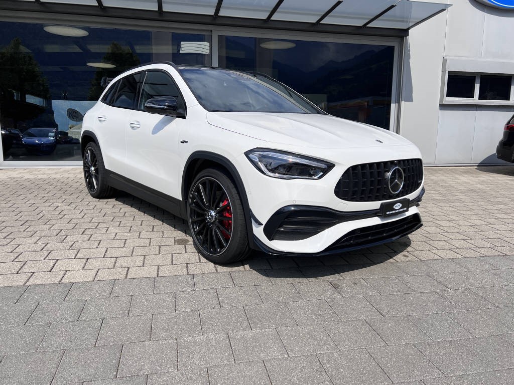 MERCEDES-BENZ GLA 35 AMG 4matic