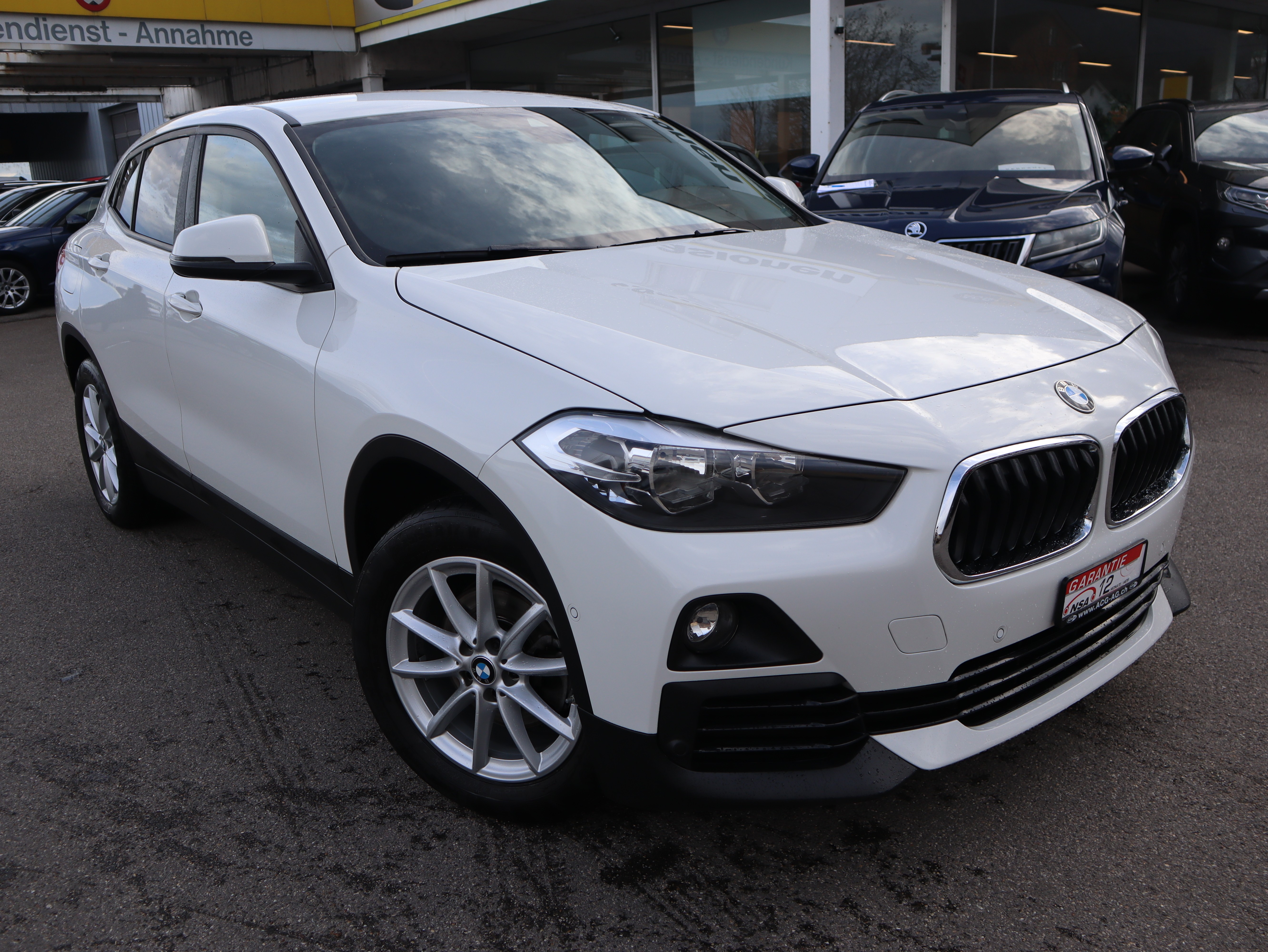 BMW X2 xDrive 18d Steptronic ** Navigation ** PDC ** Frisch ab MFK & Service **