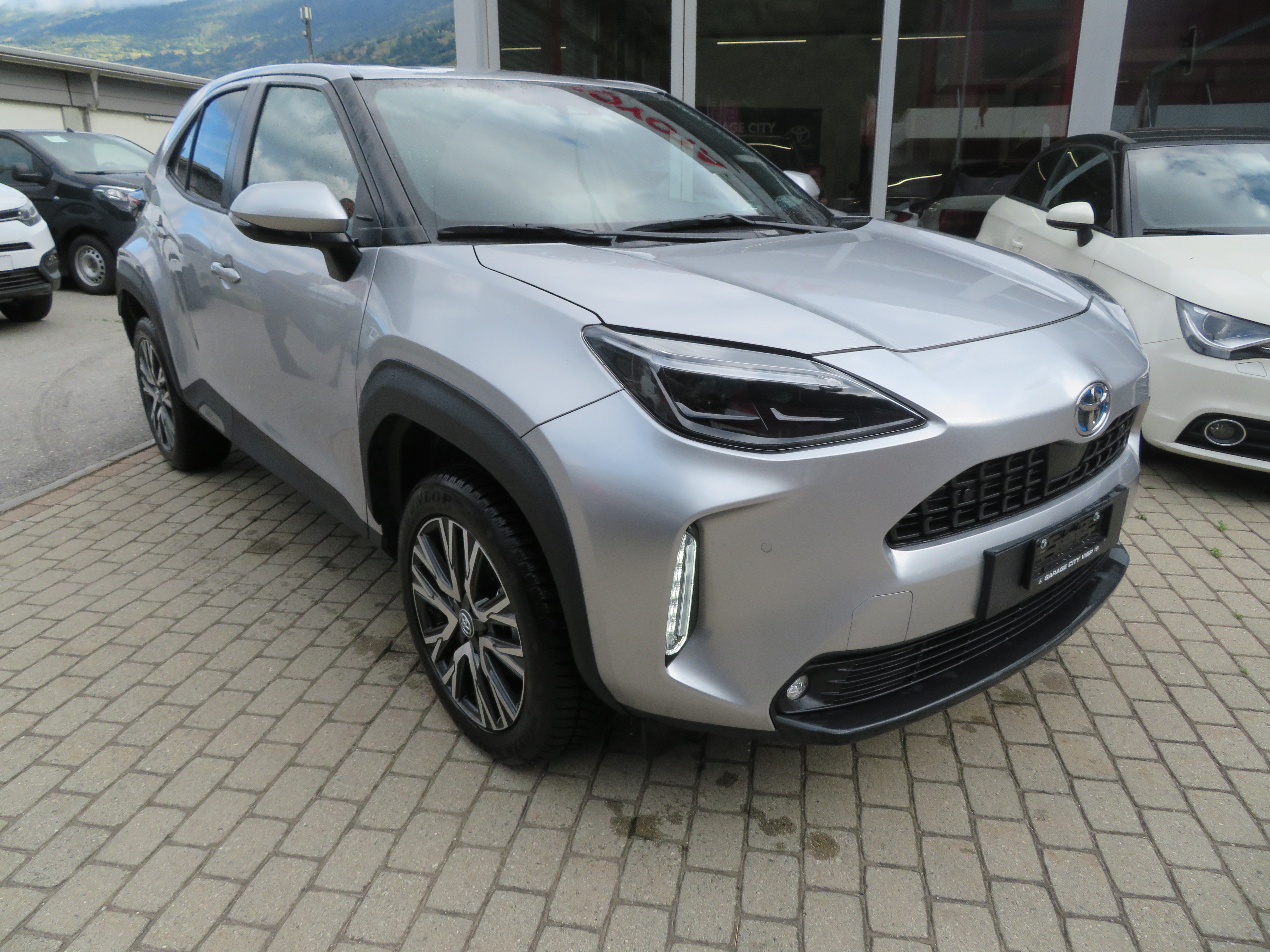 TOYOTA Yaris Cross 1.5 Trend e-CVT AWDi