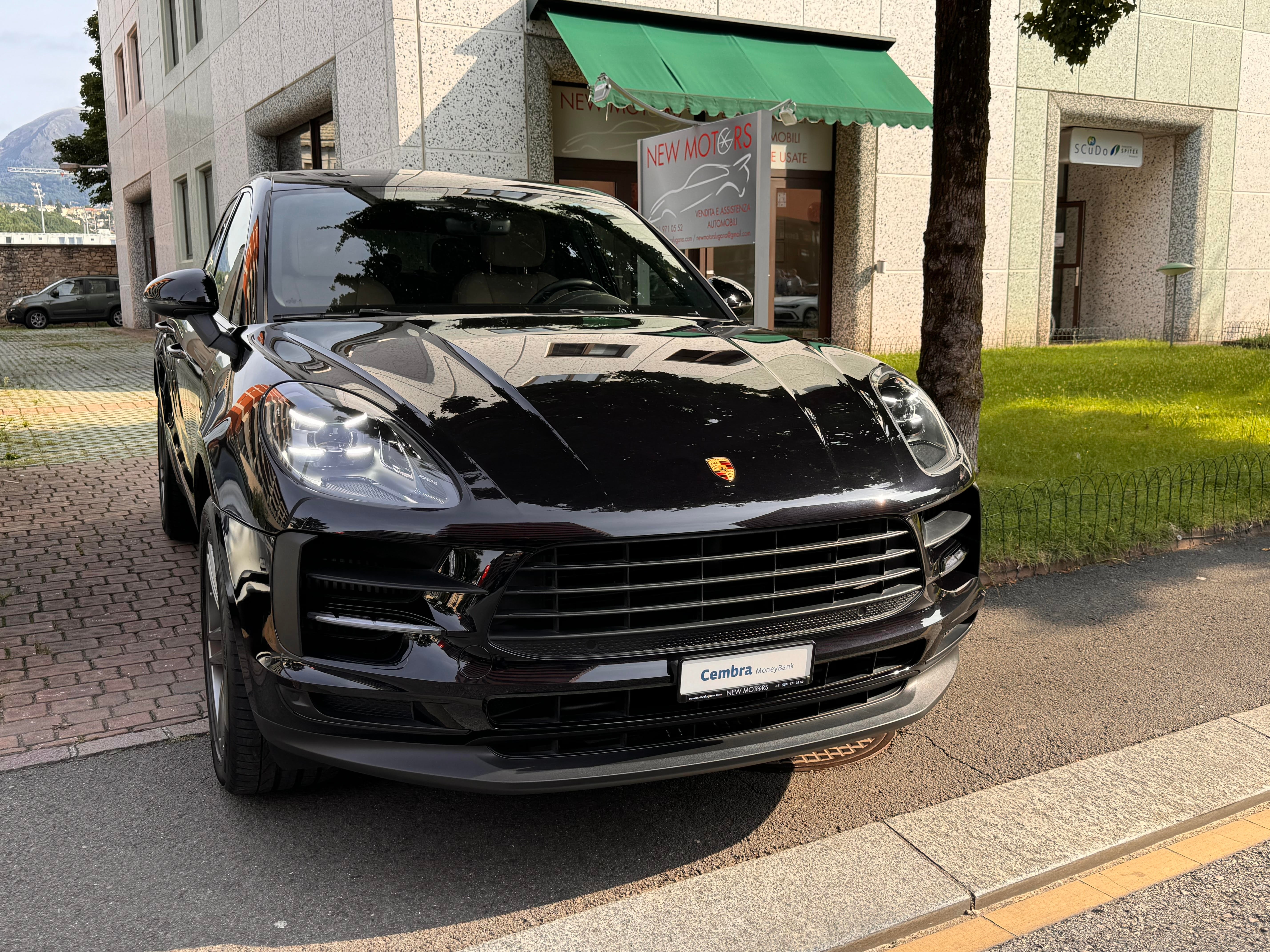 PORSCHE Macan S PDK