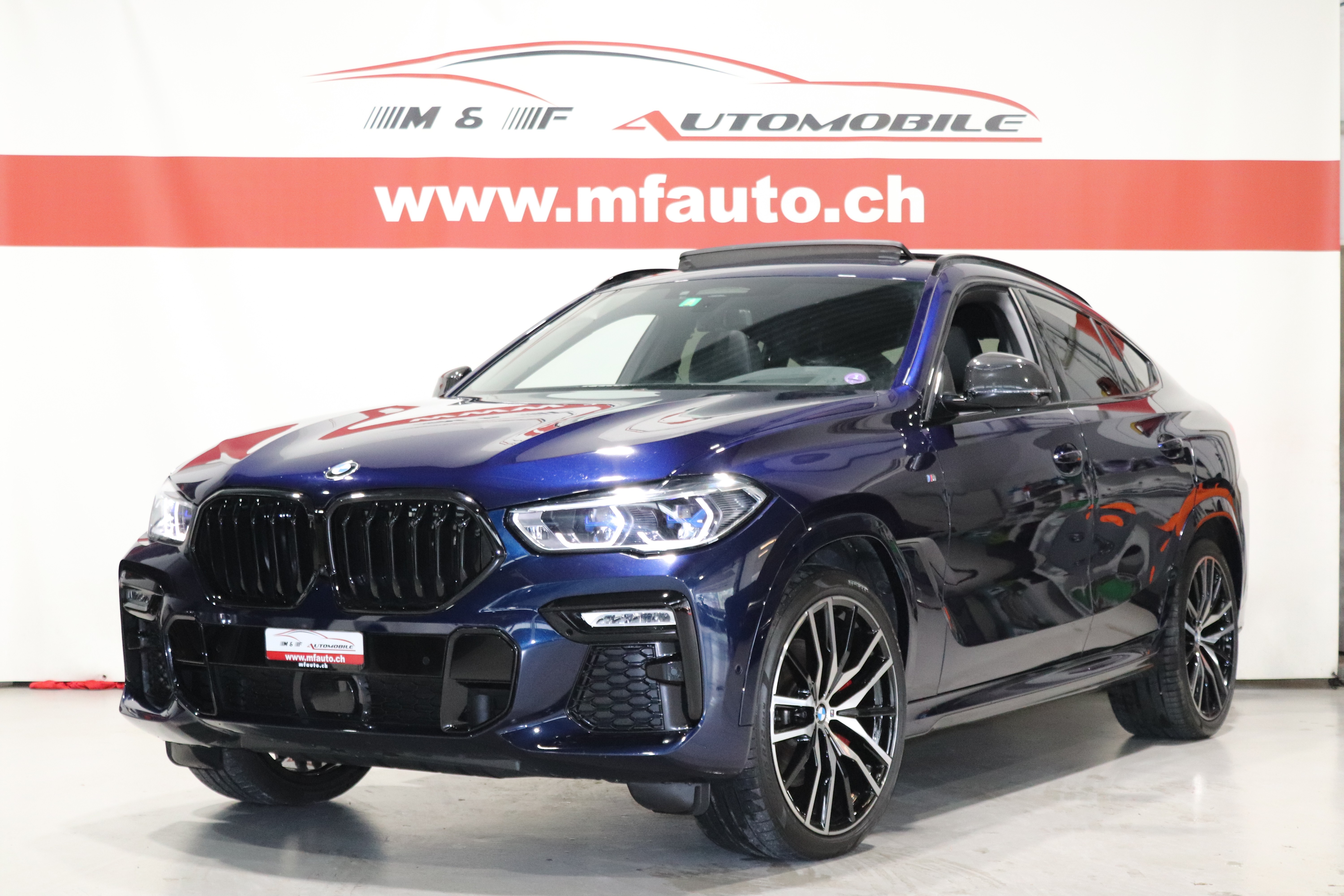 BMW X6 40i xDrive M-Sport Carbon Packet CH Fahrzeug