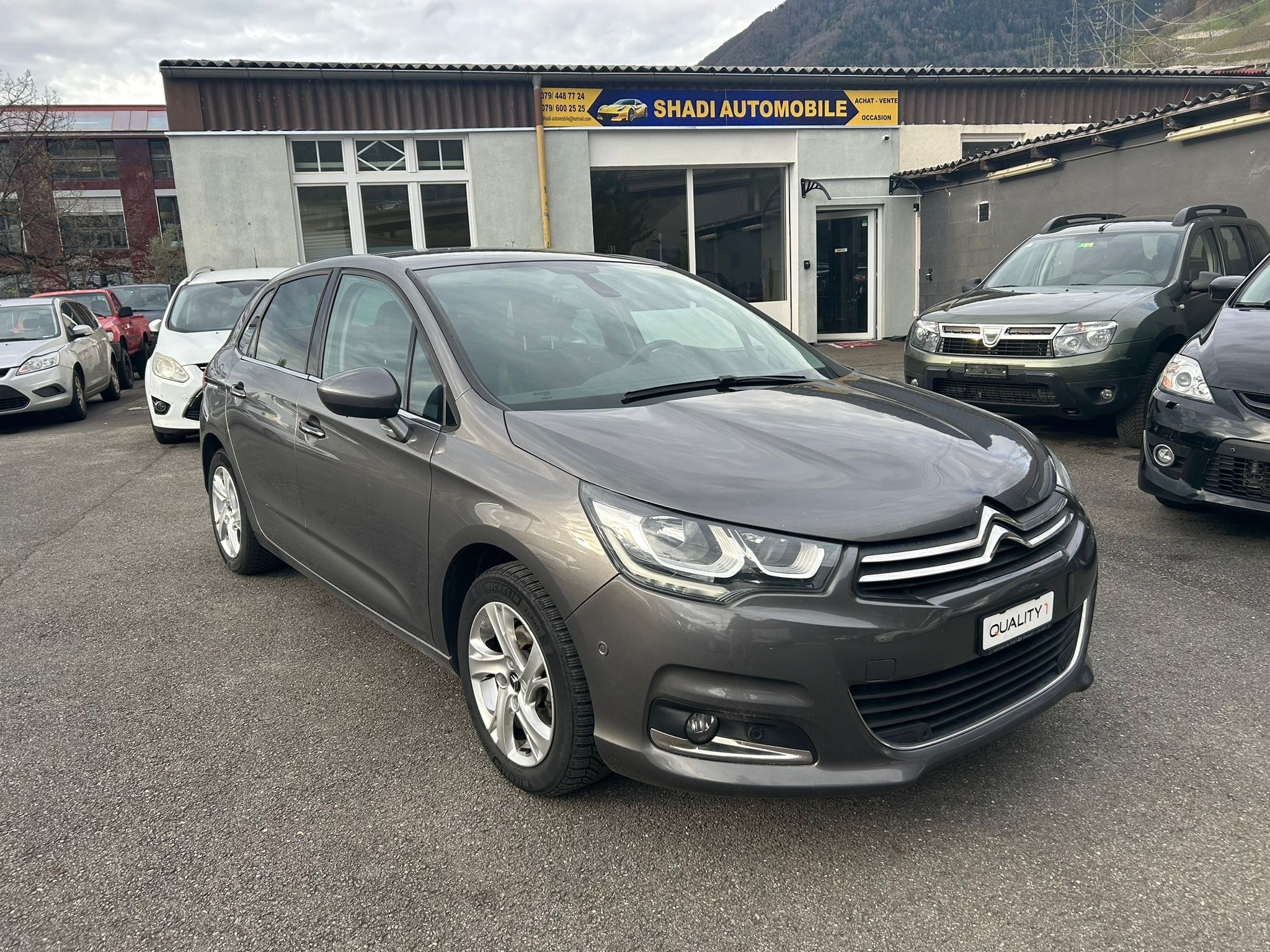 CITROEN C4 1.2 Pure Tech Shine