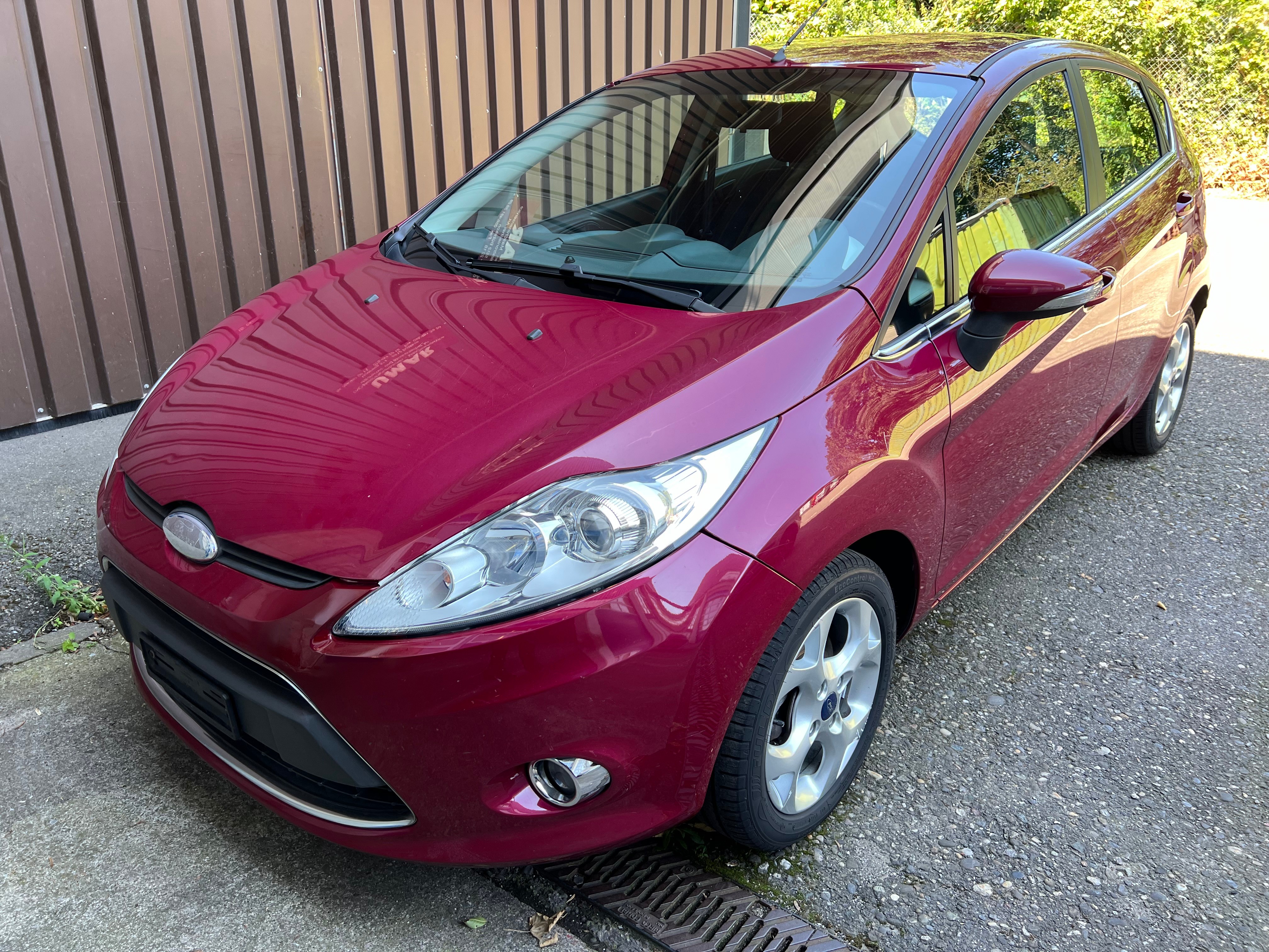 FORD Fiesta 1.4 16V Titanium