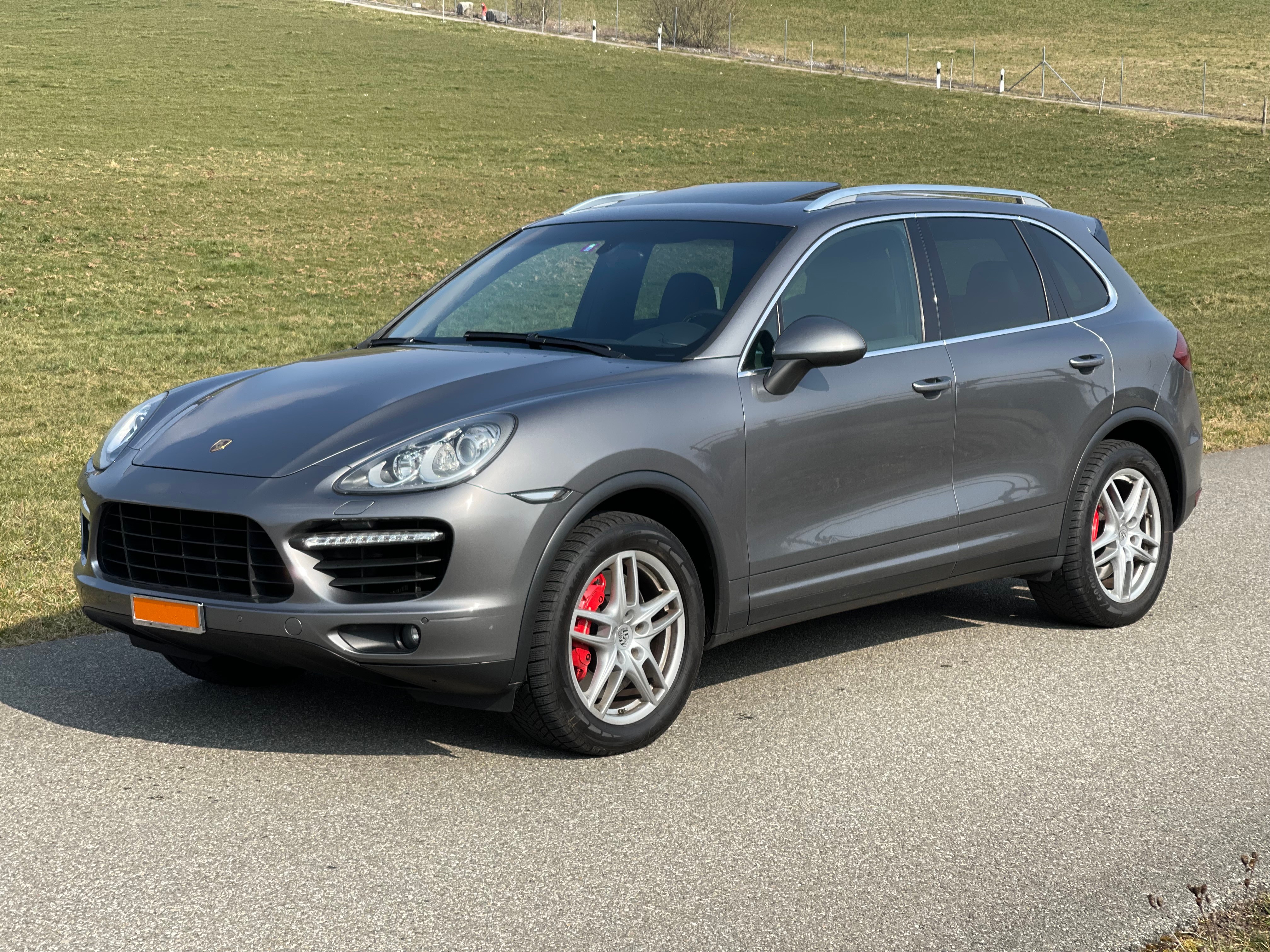 PORSCHE Cayenne Turbo