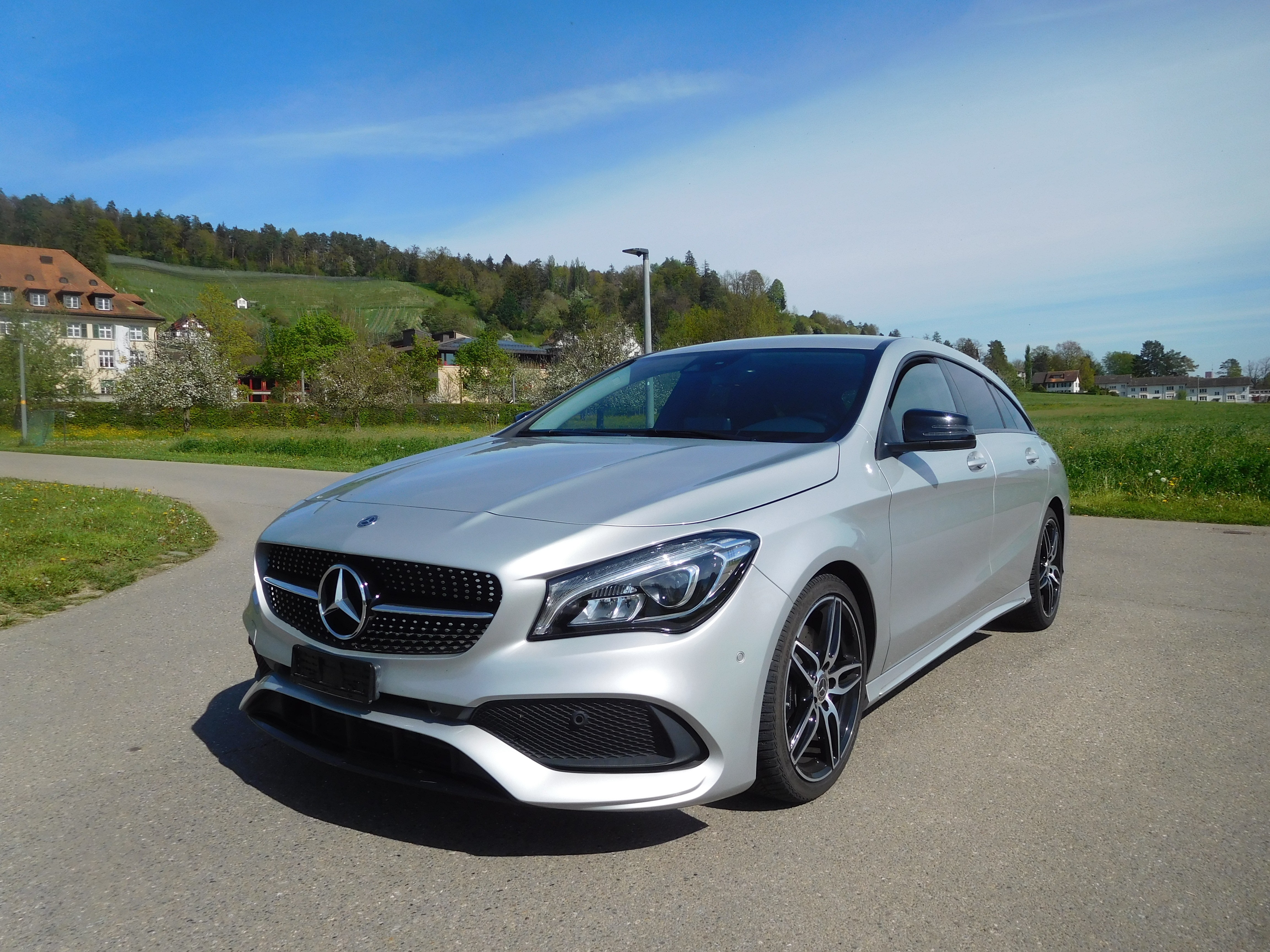 MERCEDES-BENZ CLA Shooting Brake 250 AMG Line 4Matic 7G-DCT