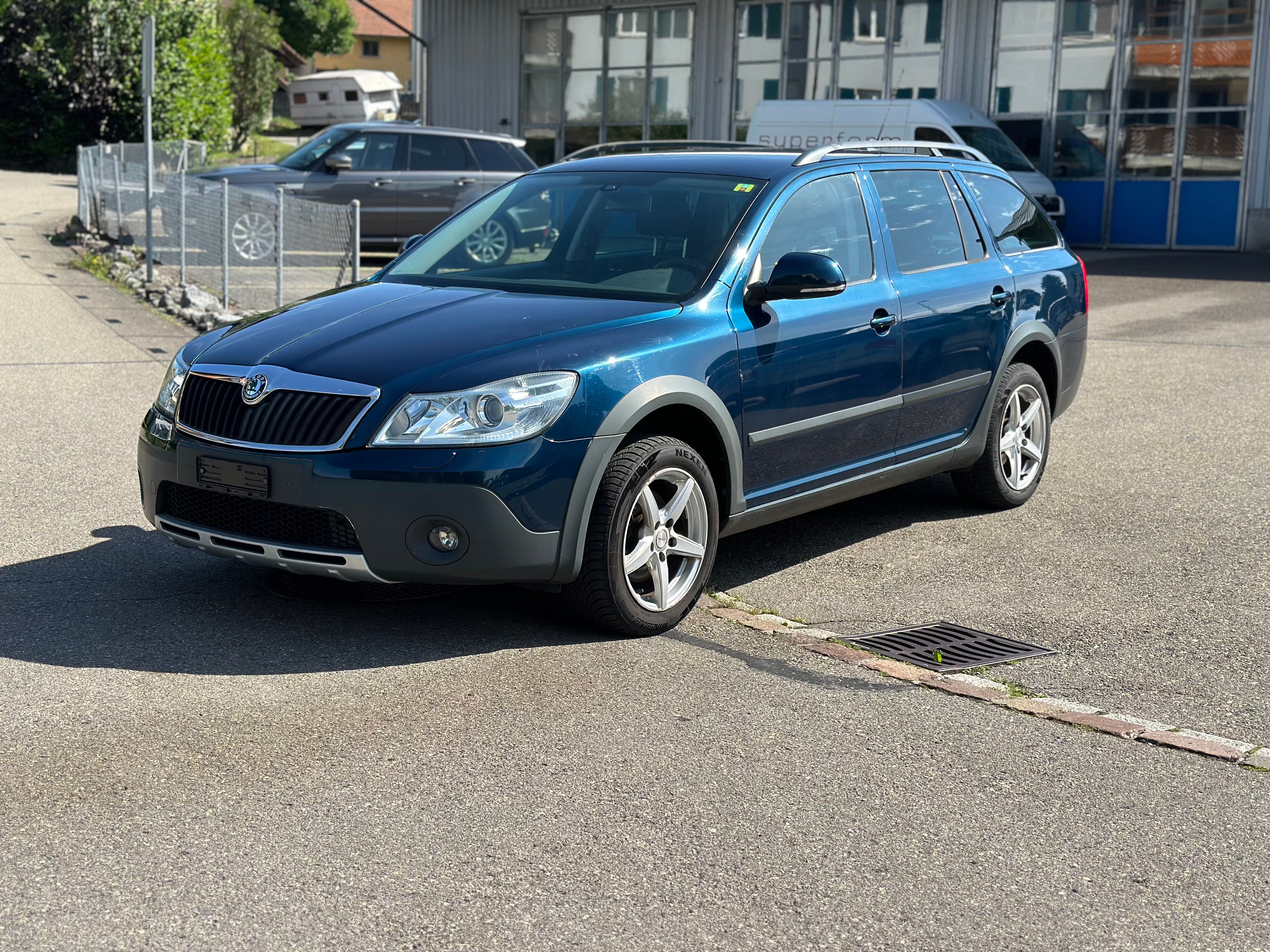 SKODA Octavia Combi 1.8 TSI Scout 4x4