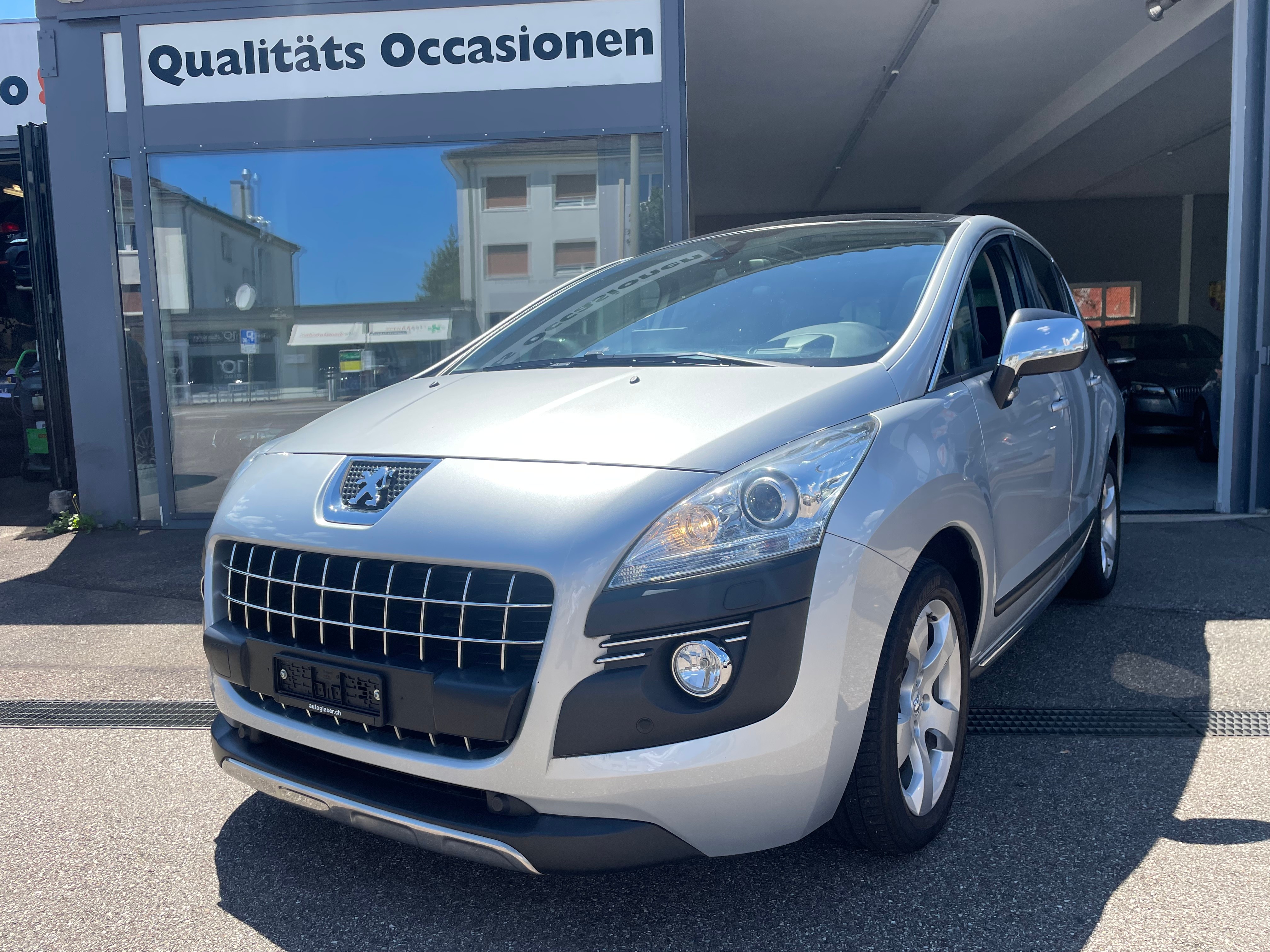 PEUGEOT 3008 1.6 16V T Sport Pack Tiptronic