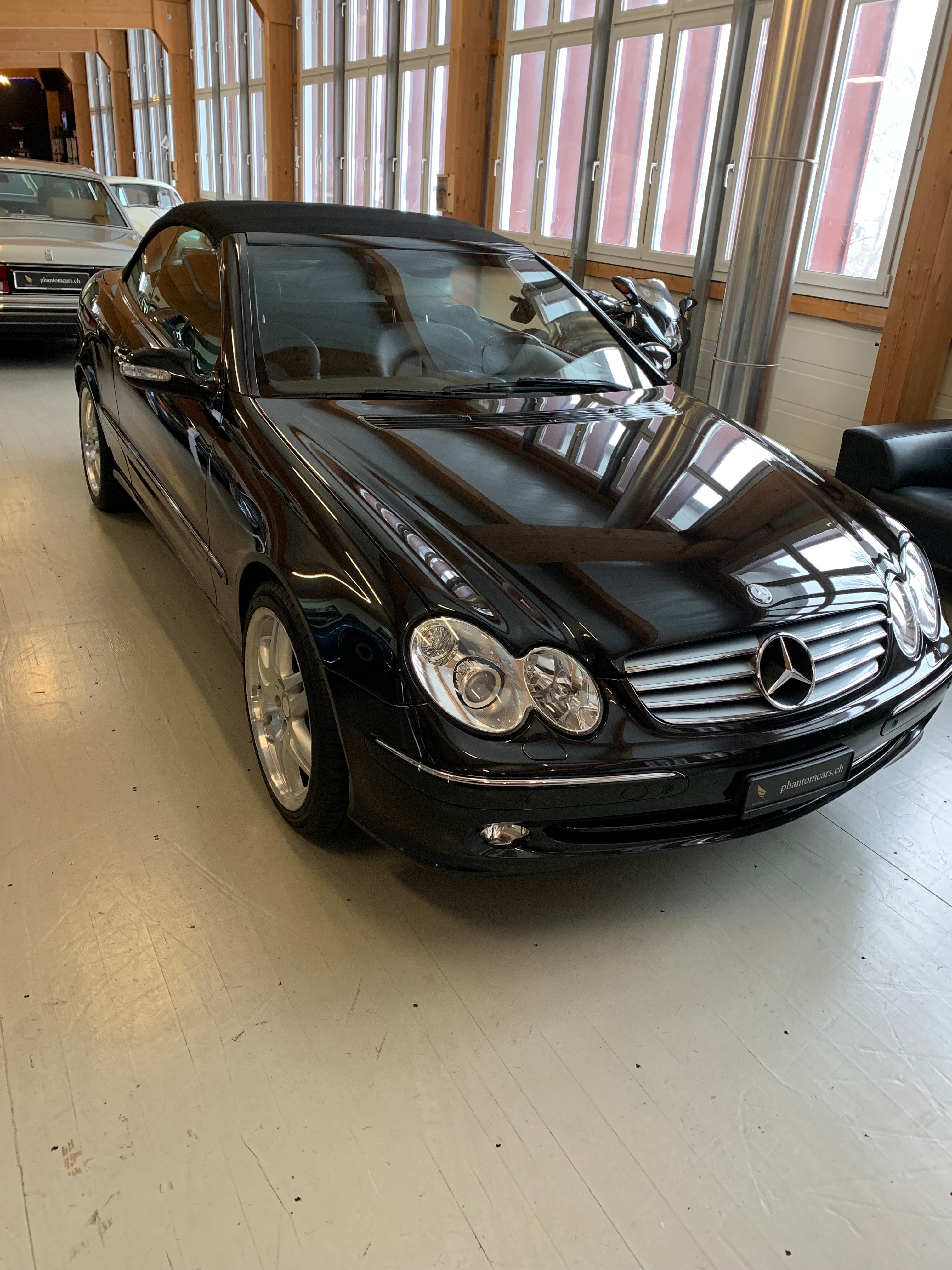 MERCEDES-BENZ CLK 500 Elégance 7G-Tronic