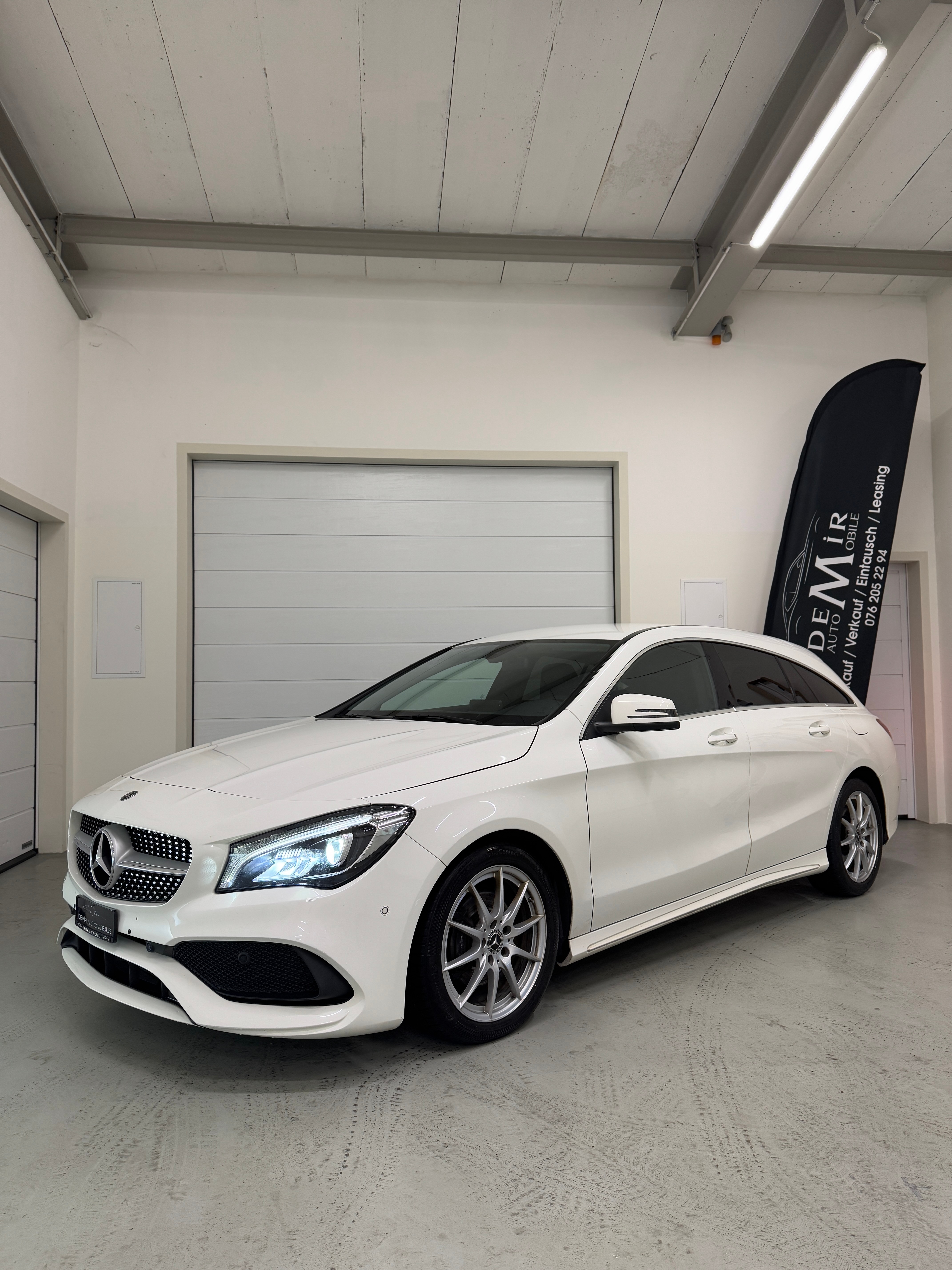 MERCEDES-BENZ CLA Shooting Brake 200 d AMG Line 7G-DCT *LED HPS / Remote Online / MAP Pilot / Park Pilot*