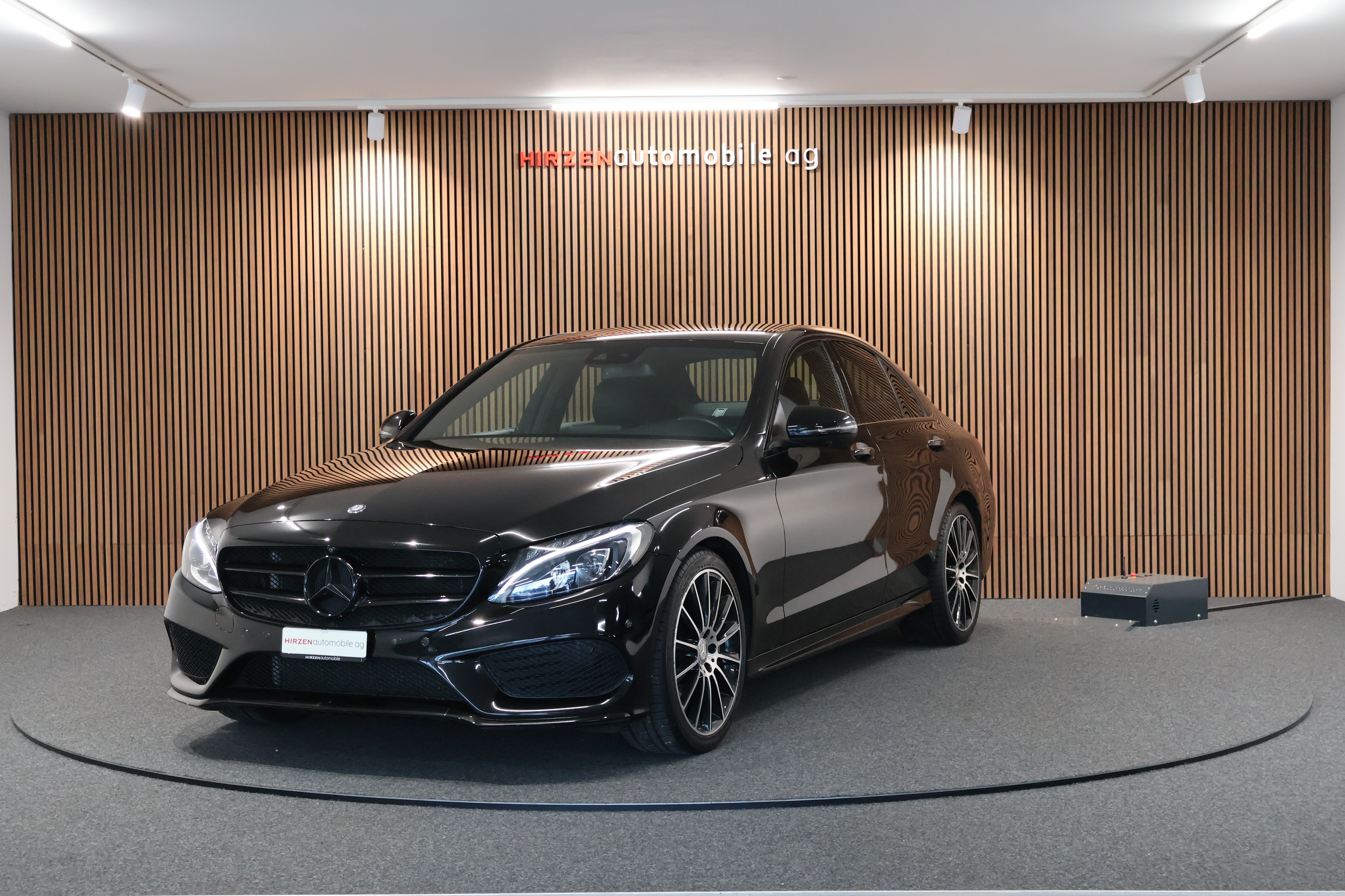 MERCEDES-BENZ C 300 AMG Line 7G-Tronic