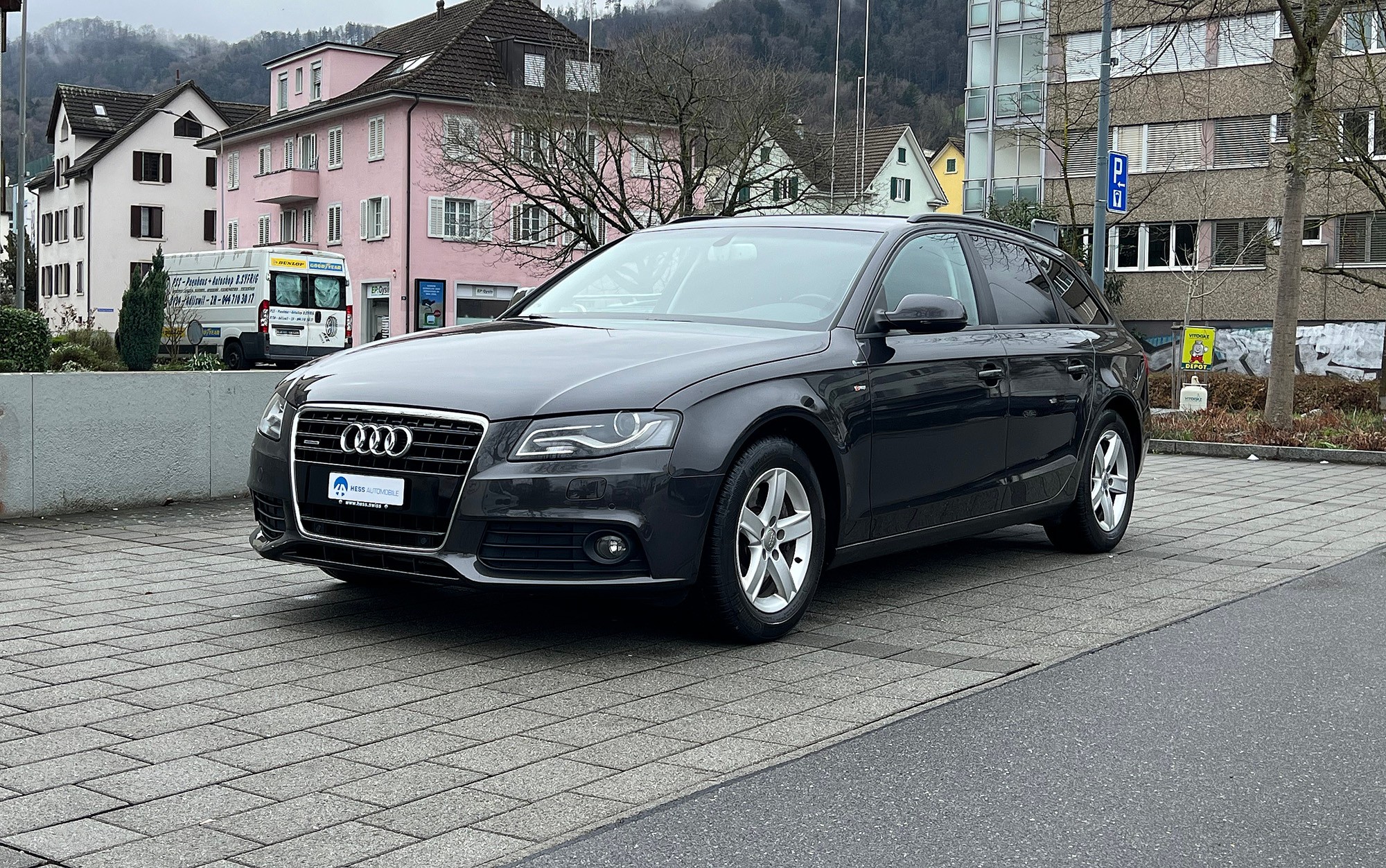 AUDI A4 Avant 3.2 FSI quattro tiptronic