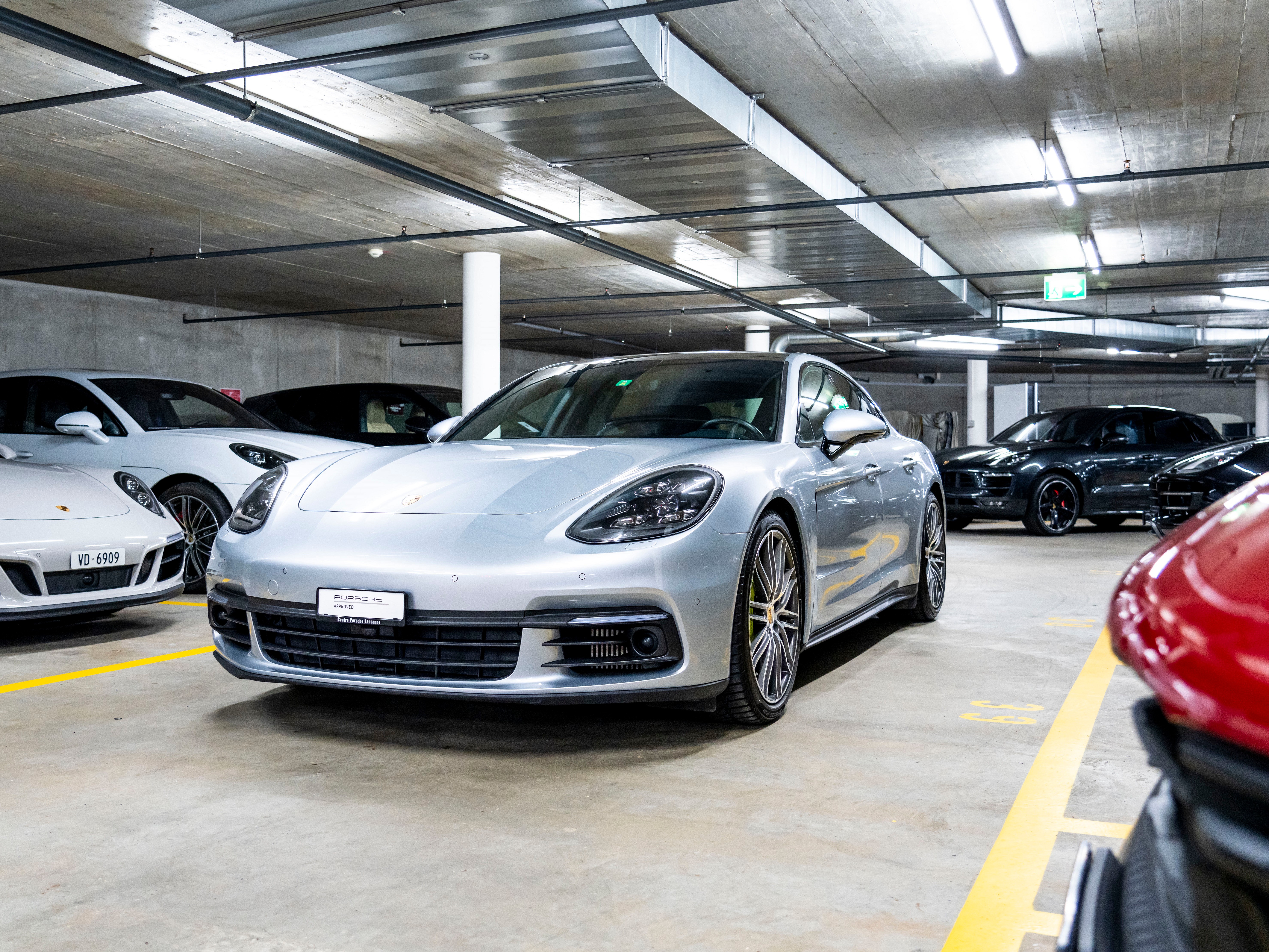 PORSCHE Panamera 4 E-Hybrid PDK