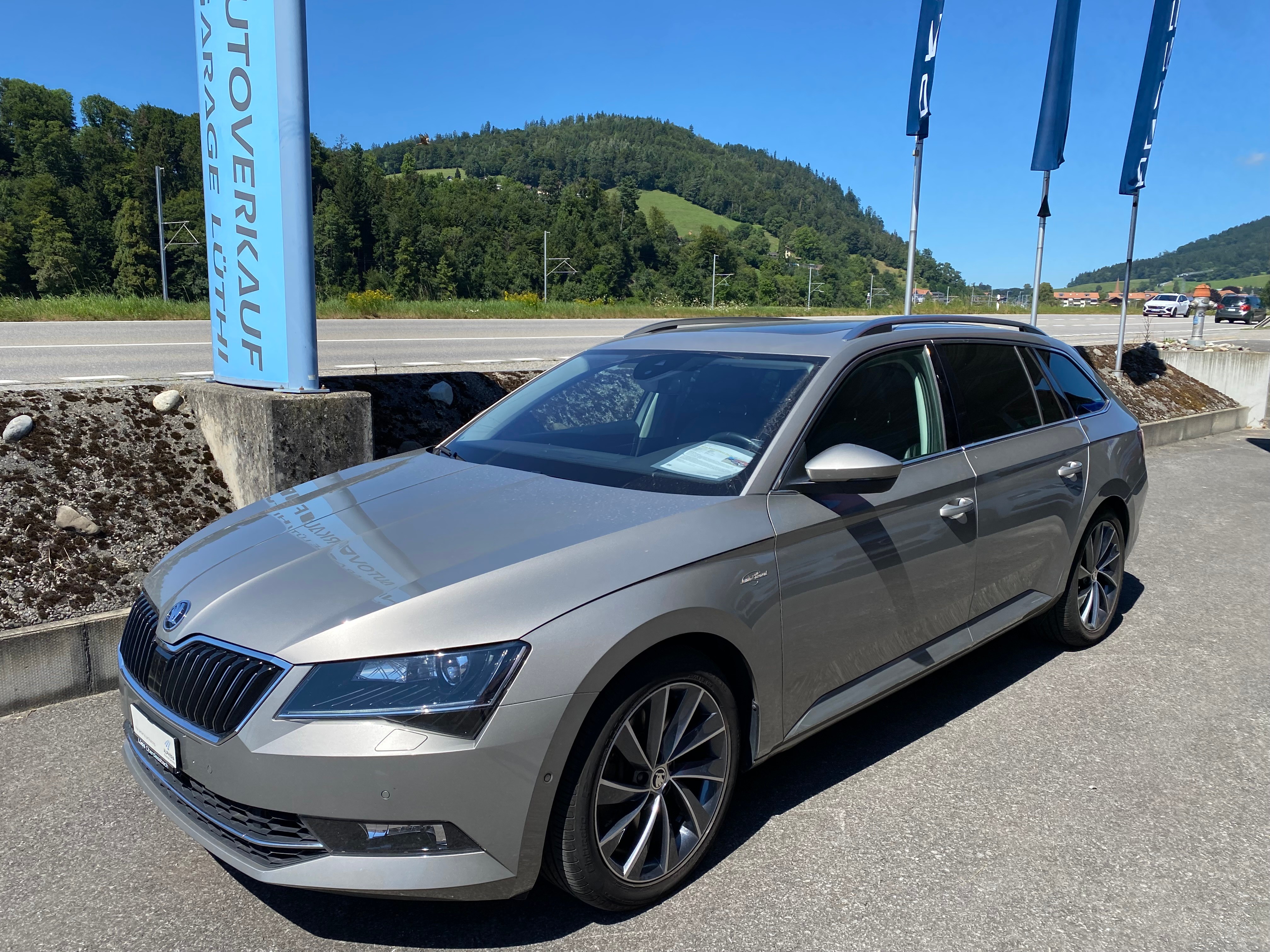 SKODA Superb Combi 2.0 TSI L&K DSG 4x4