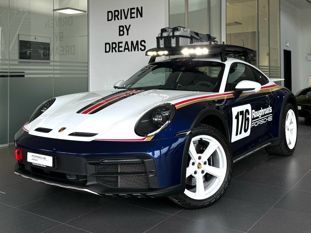 PORSCHE 911 Dakar